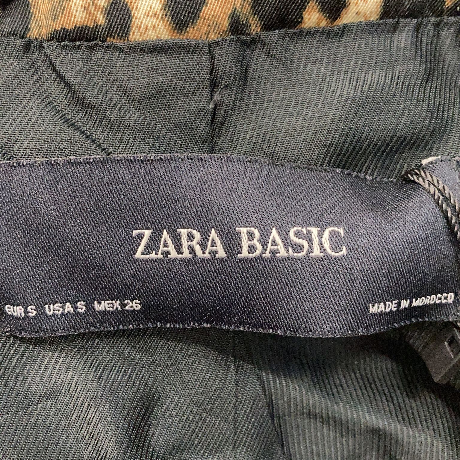 Zara Basic