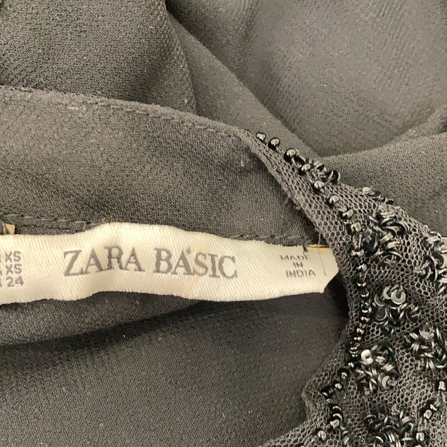 Zara Basic