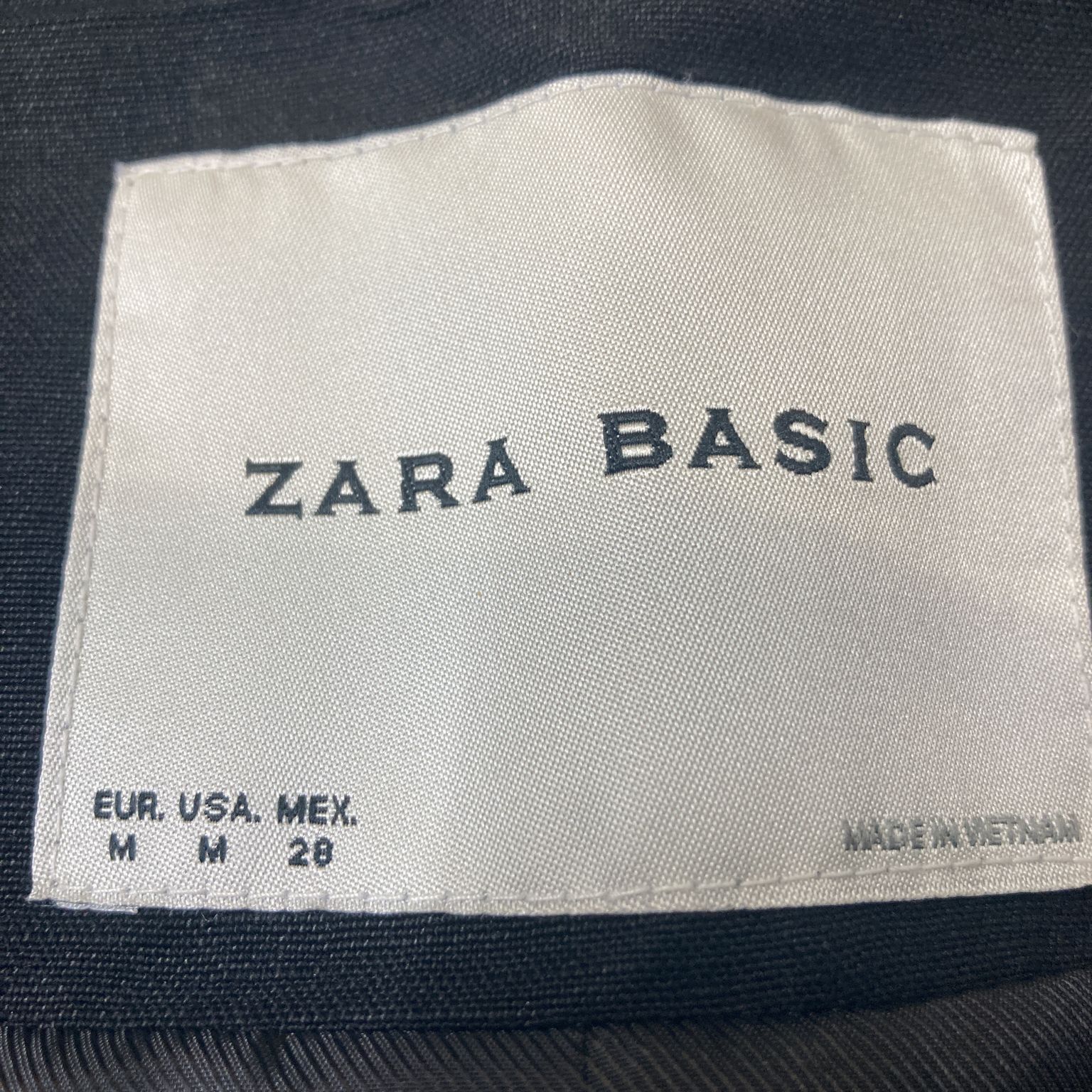 Zara Basic