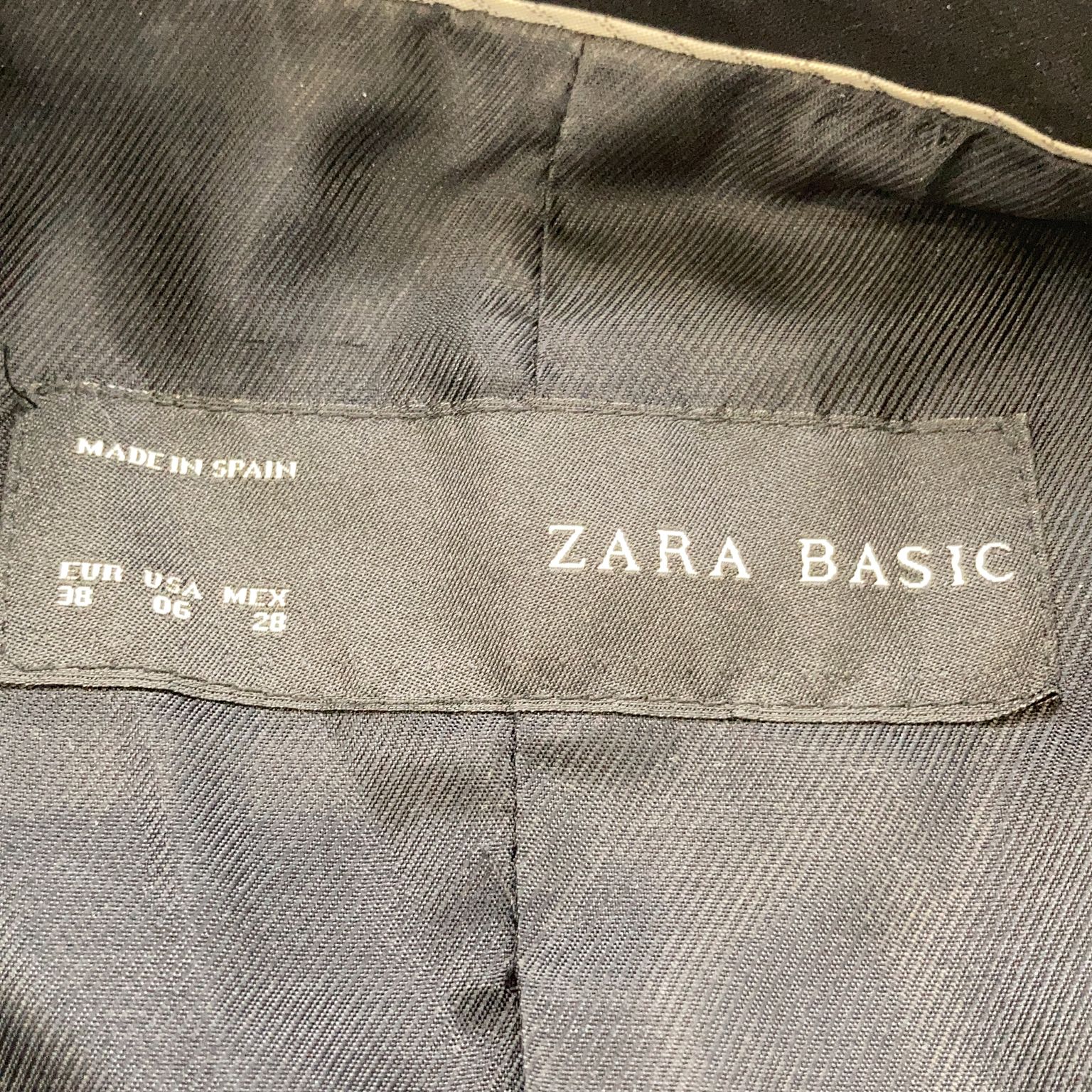 Zara Basic