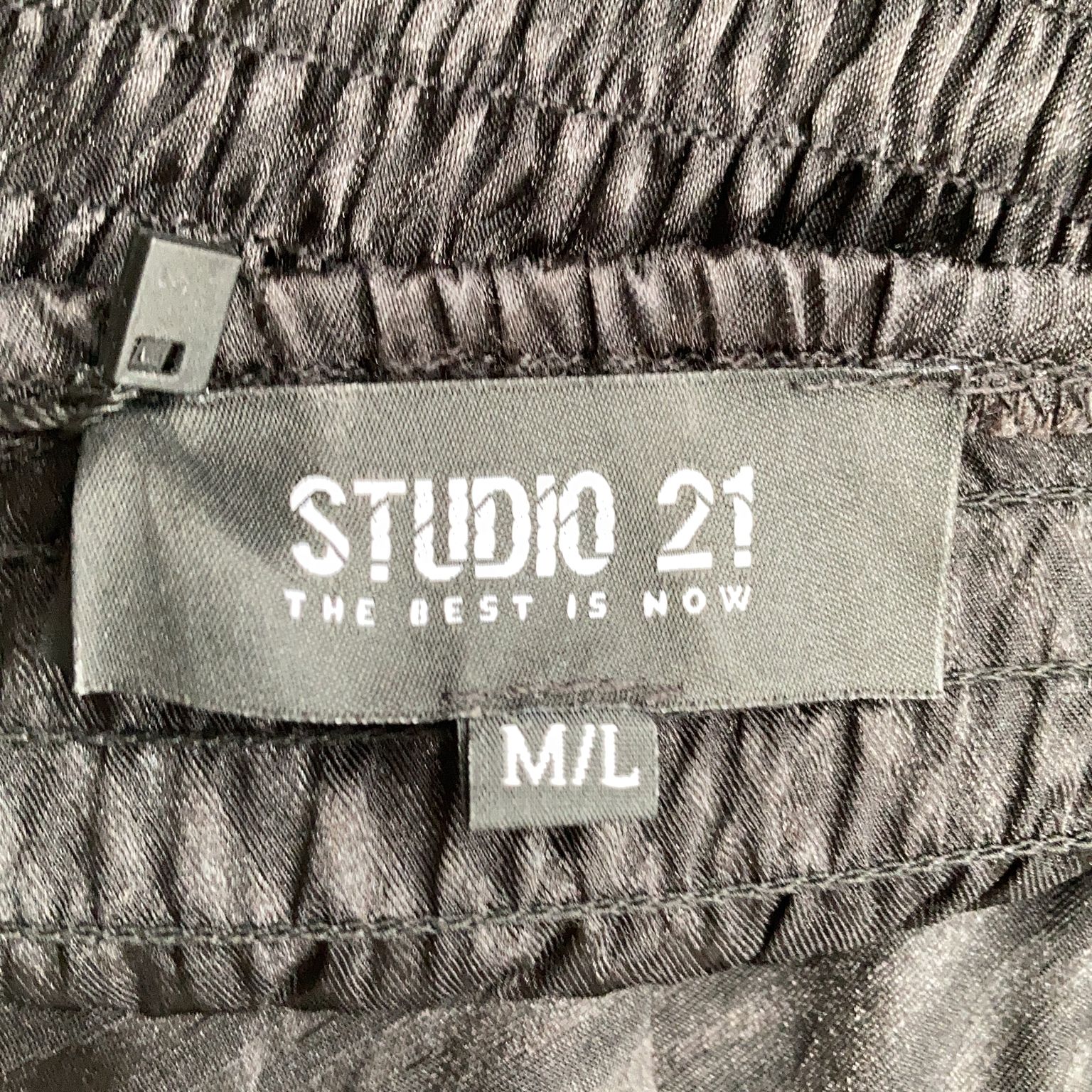 Studio 21