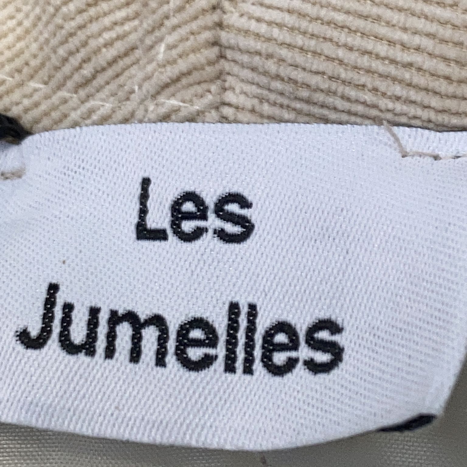 Les Jumelles