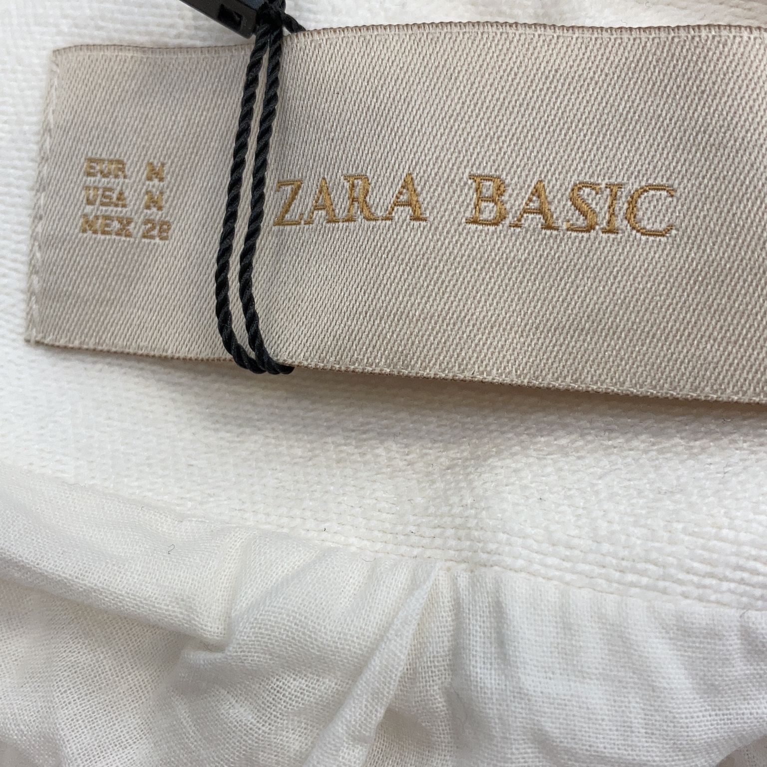 Zara Basic