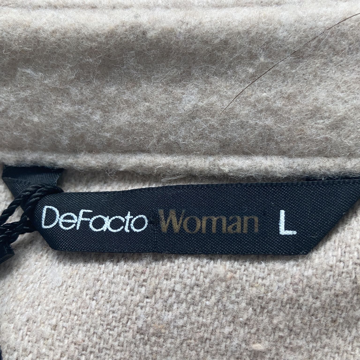 DeFacto Woman