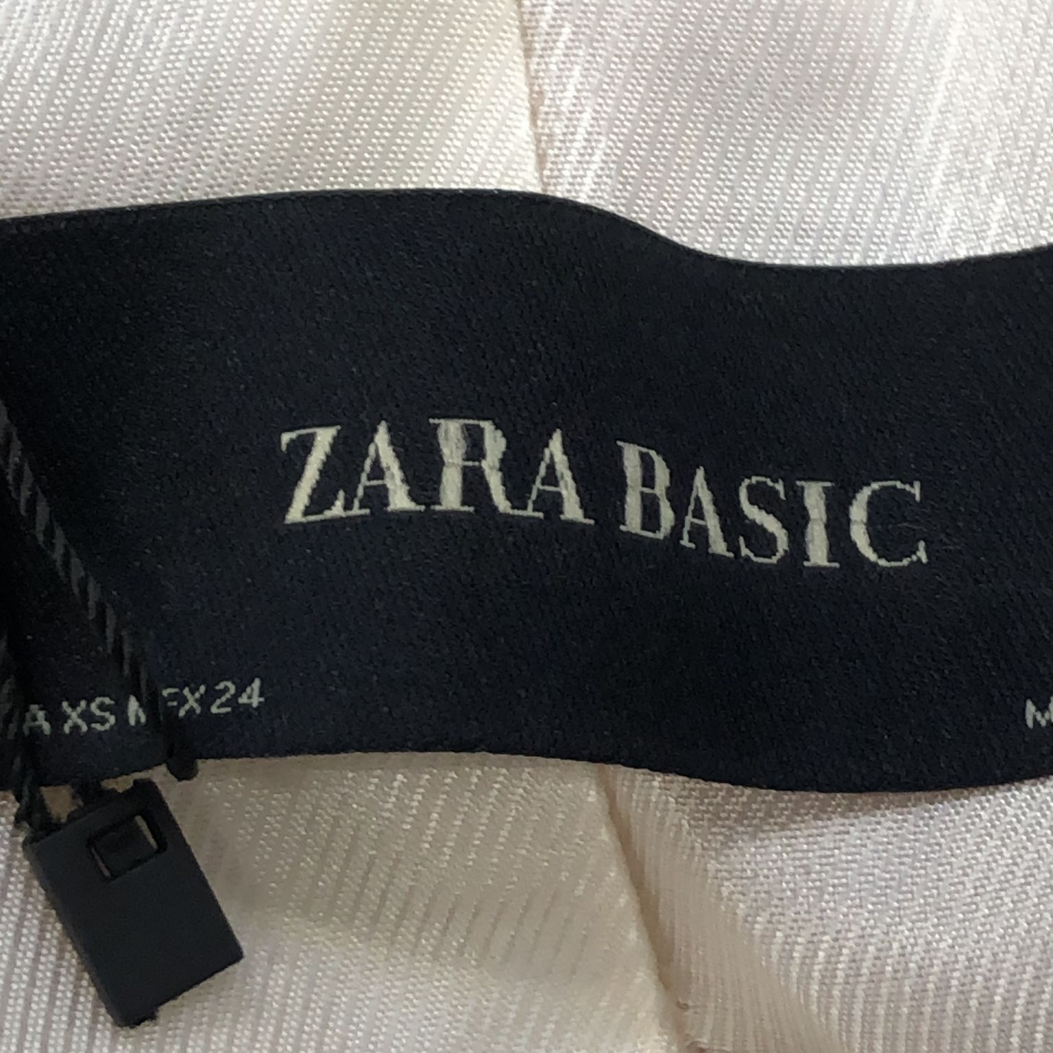 Zara Basic