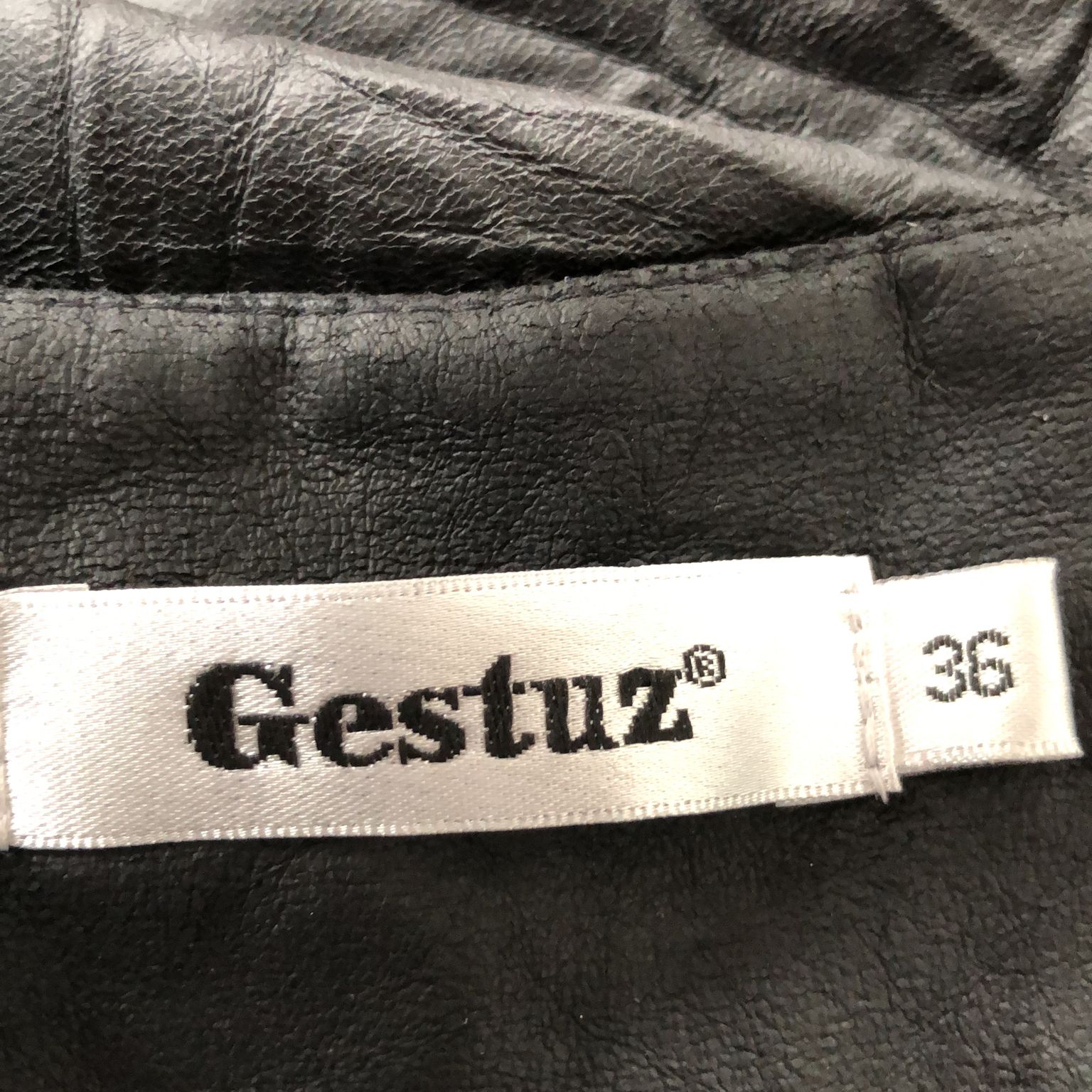 Gestuz