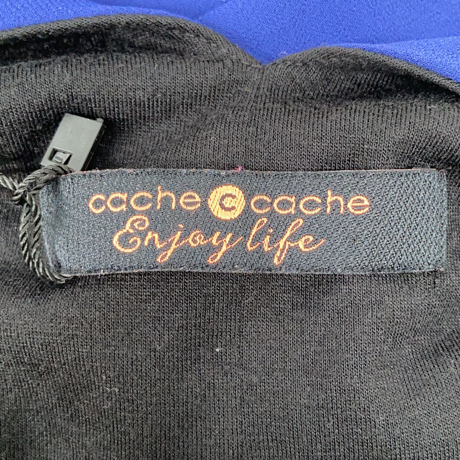 Cache Cache