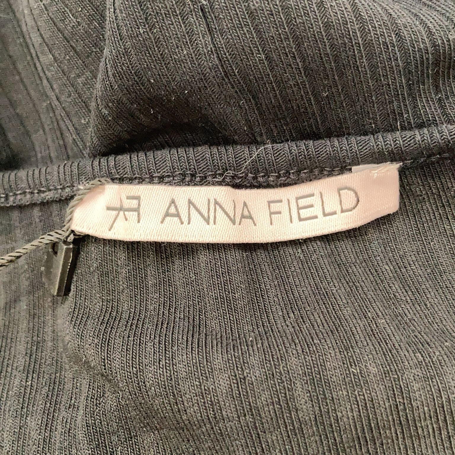 Anna Field