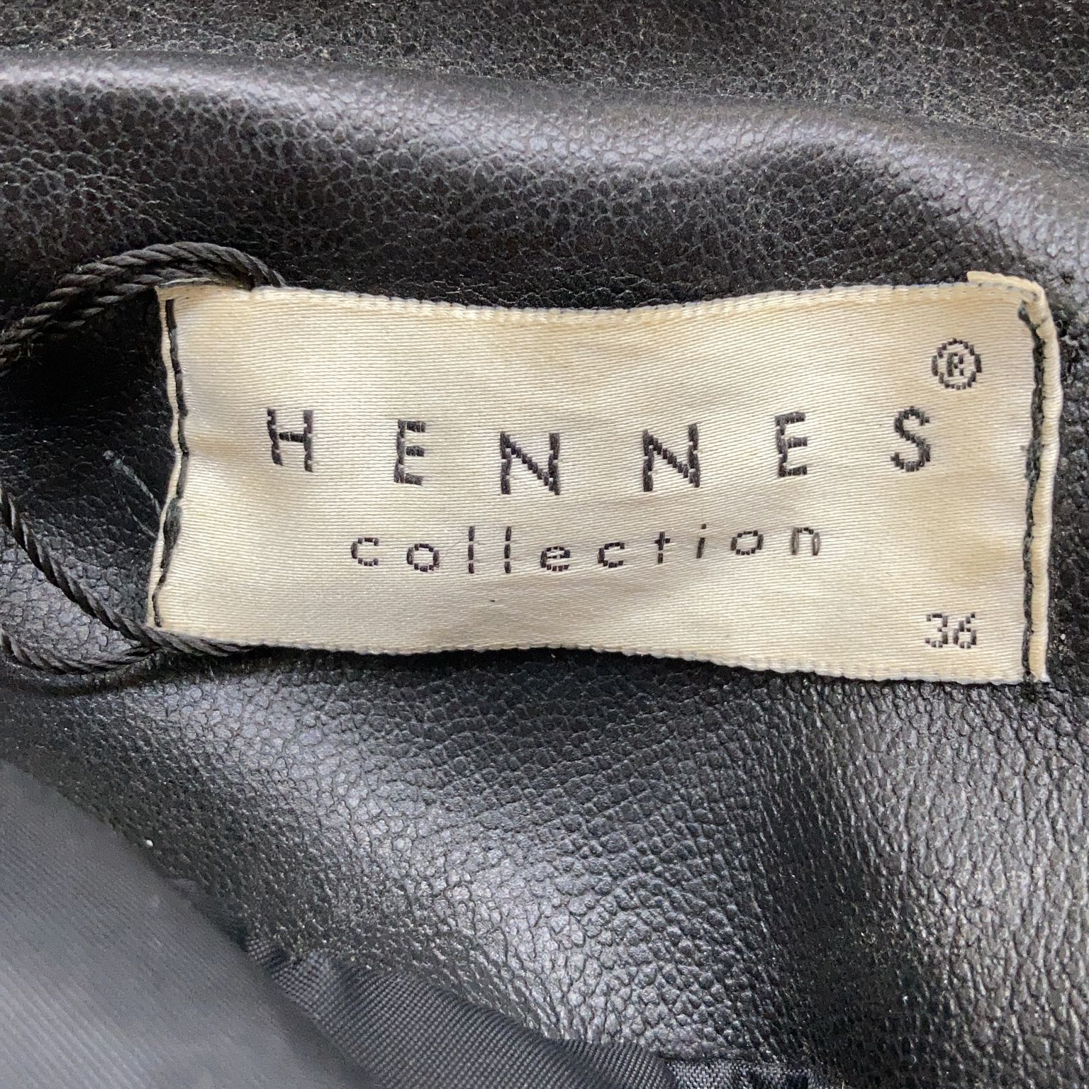 Hennes Collection