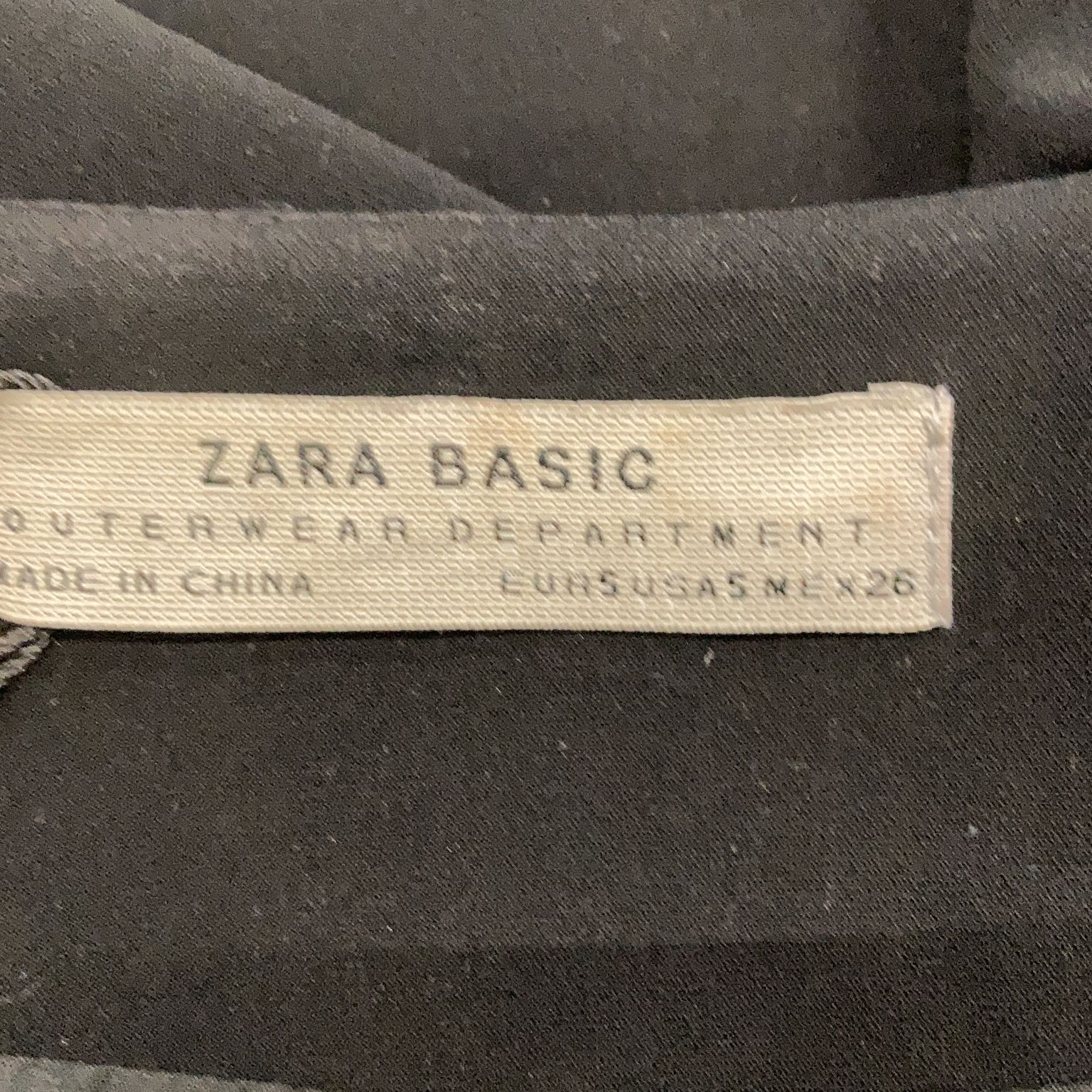 Zara Basic