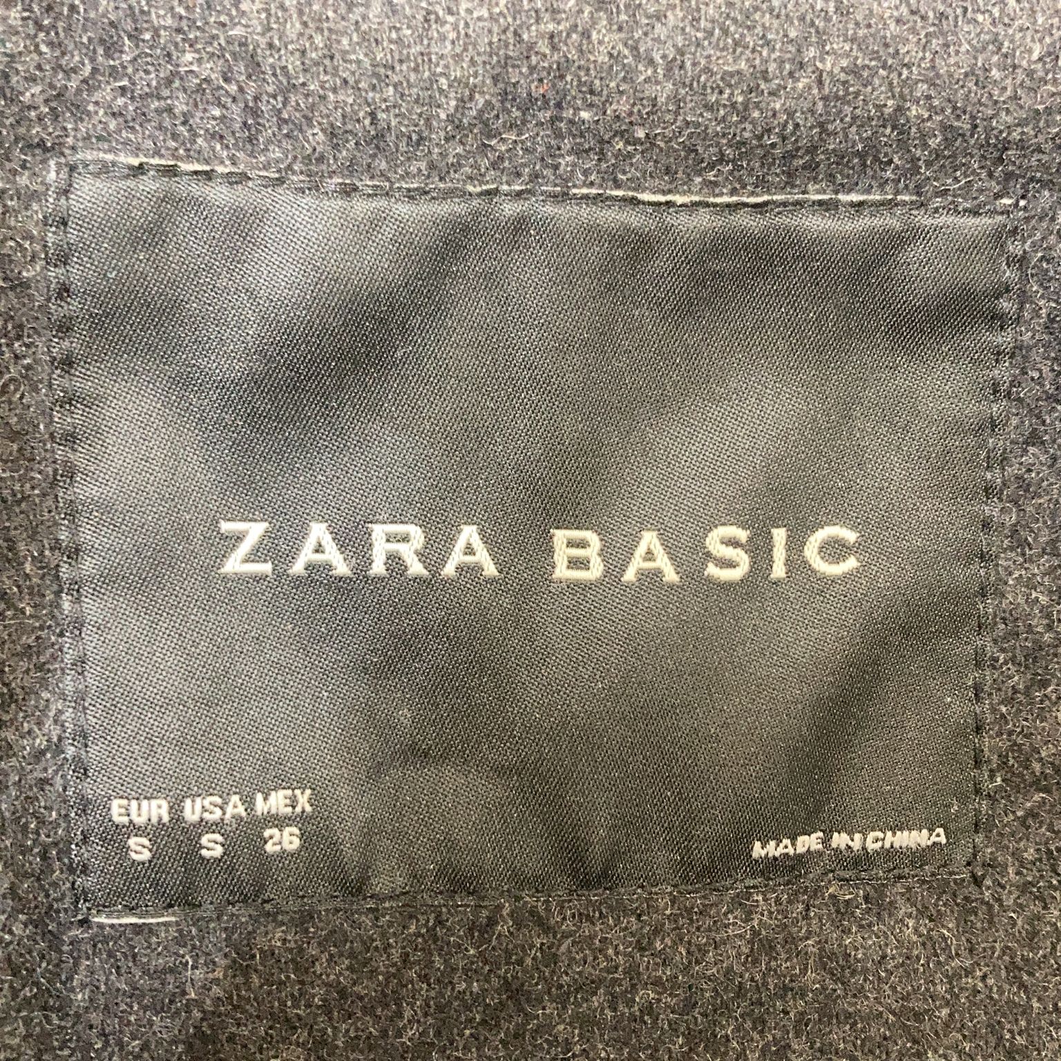 Zara Basic