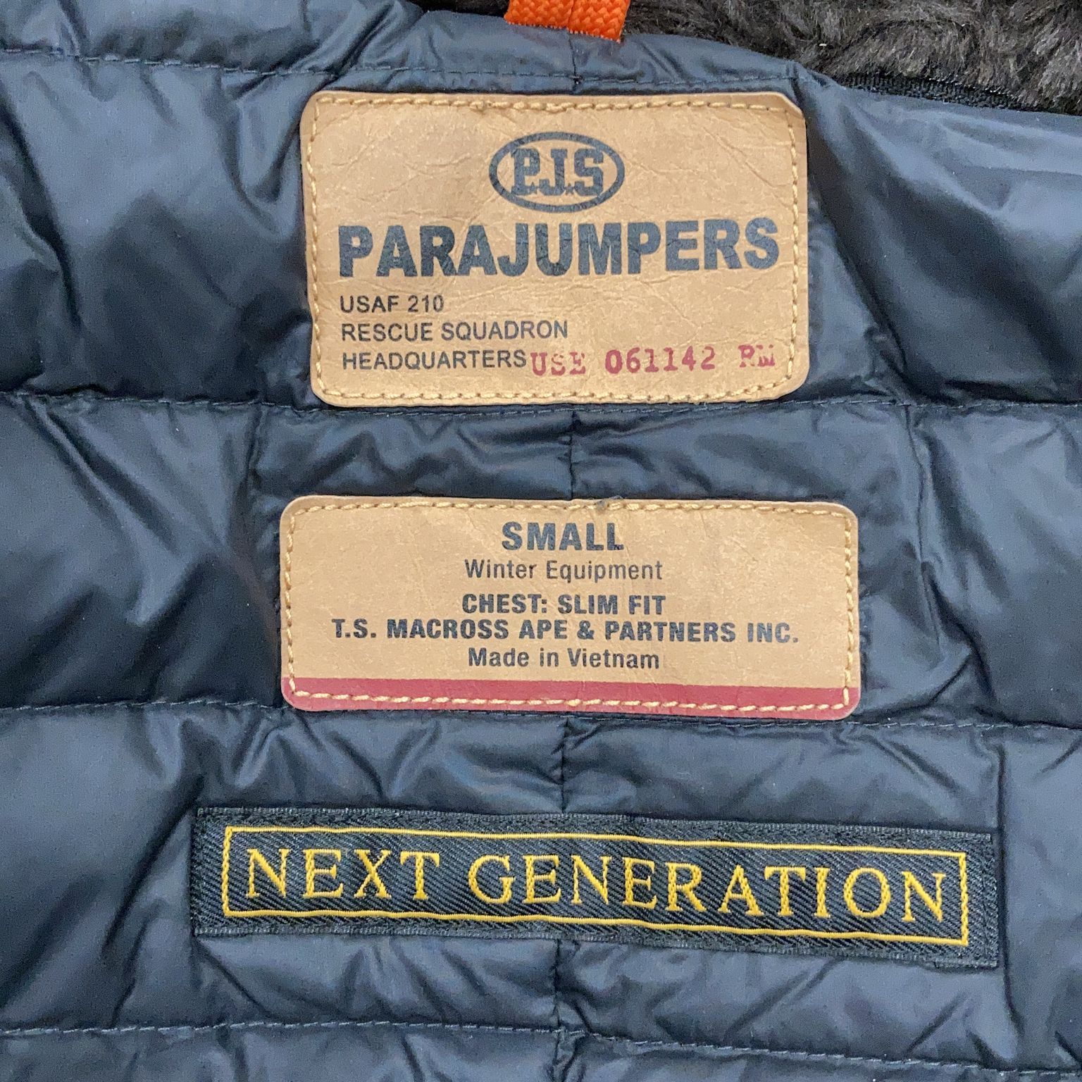 Parajumpers