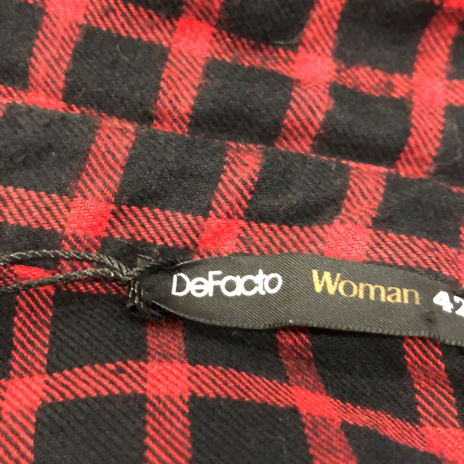 DeFacto Woman