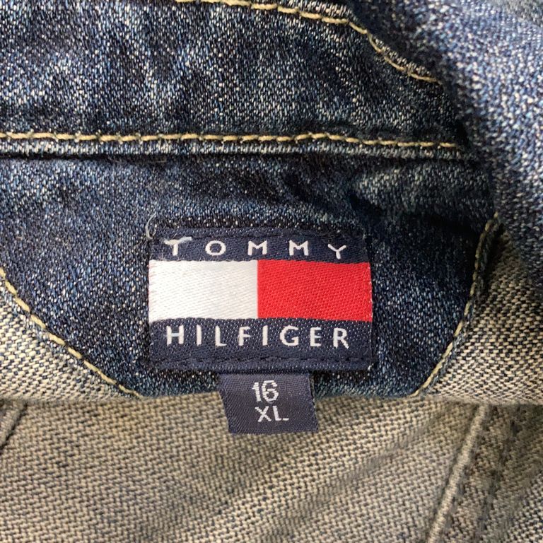 Tommy Hilfiger