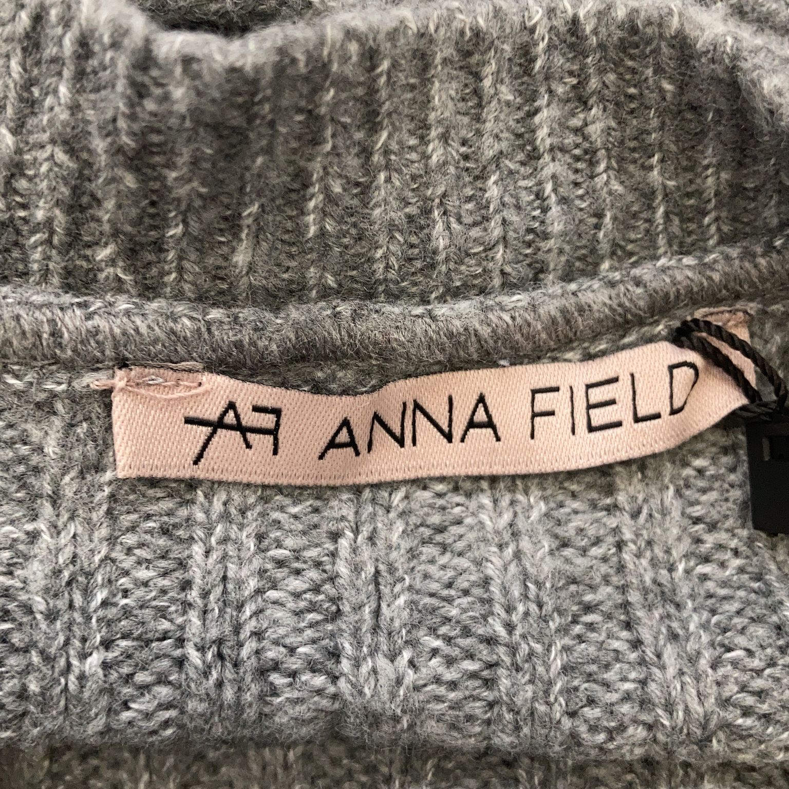 Anna Field