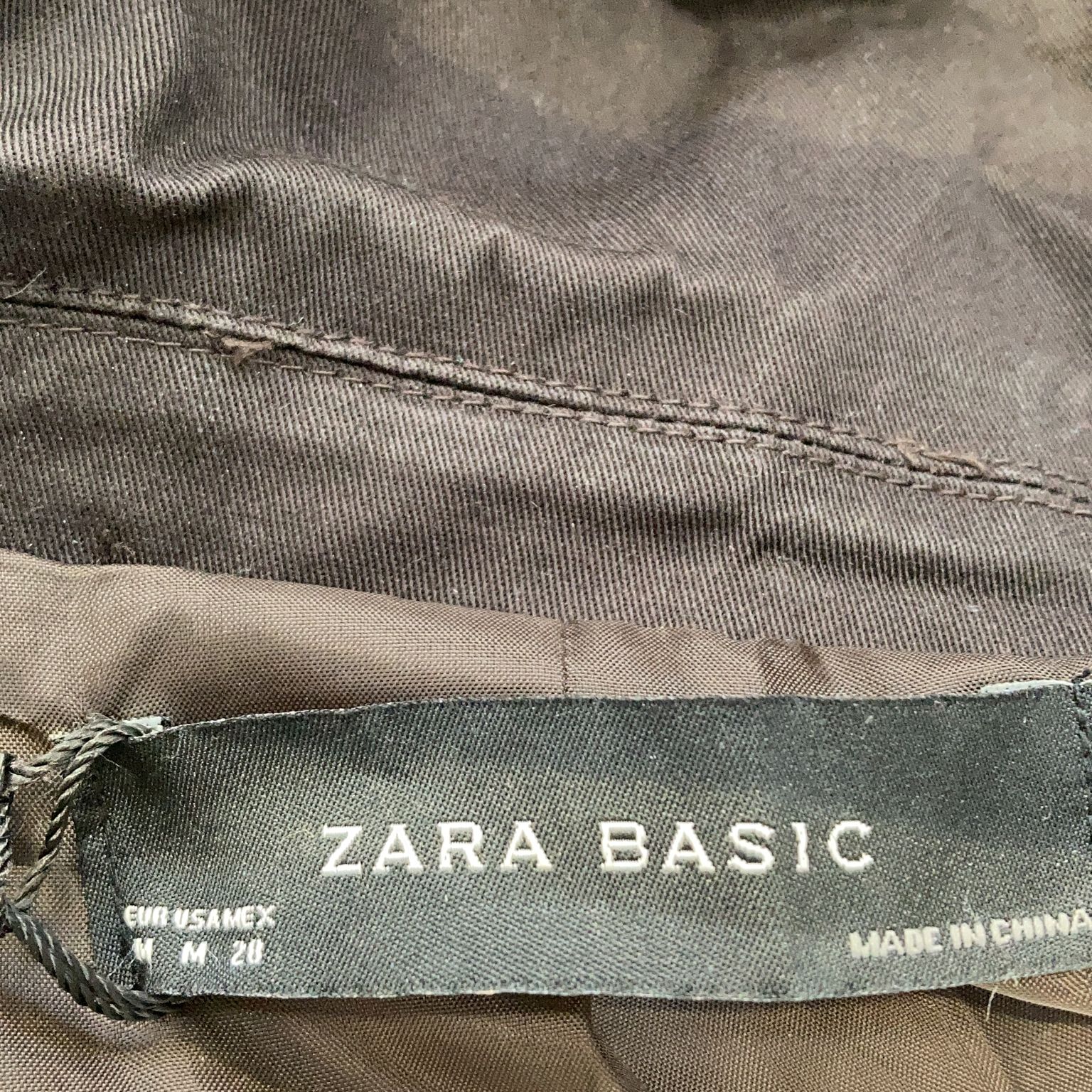 Zara Basic