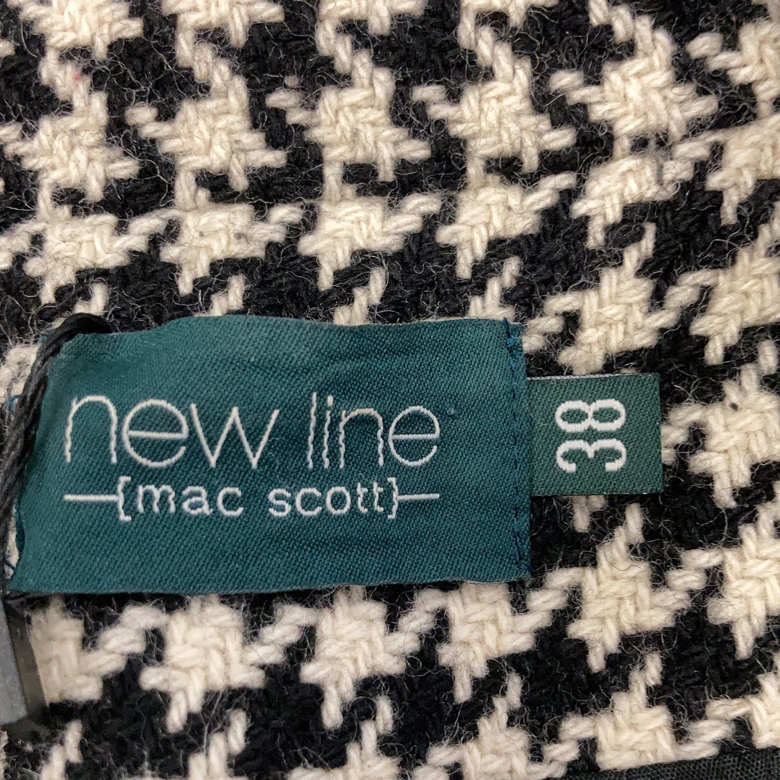 New Line Mac Scott