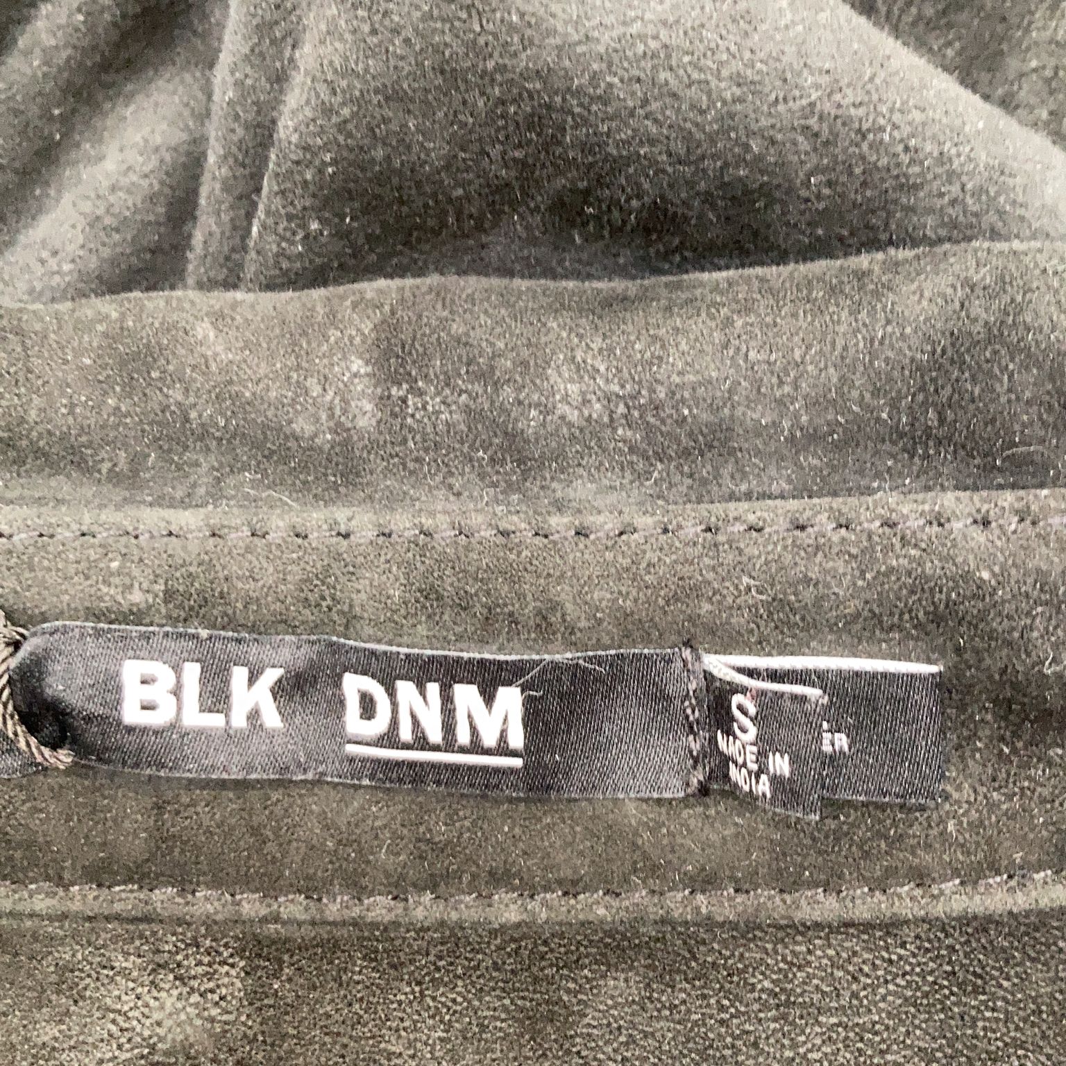 BLK DNM