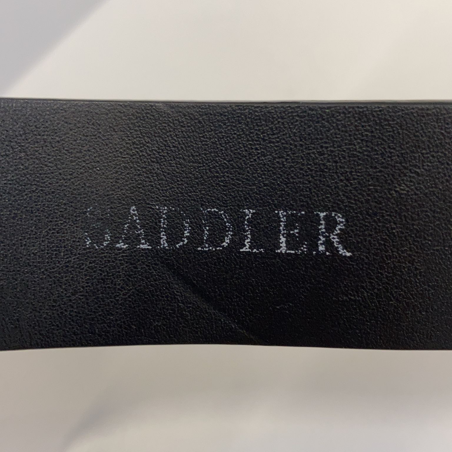 Saddler