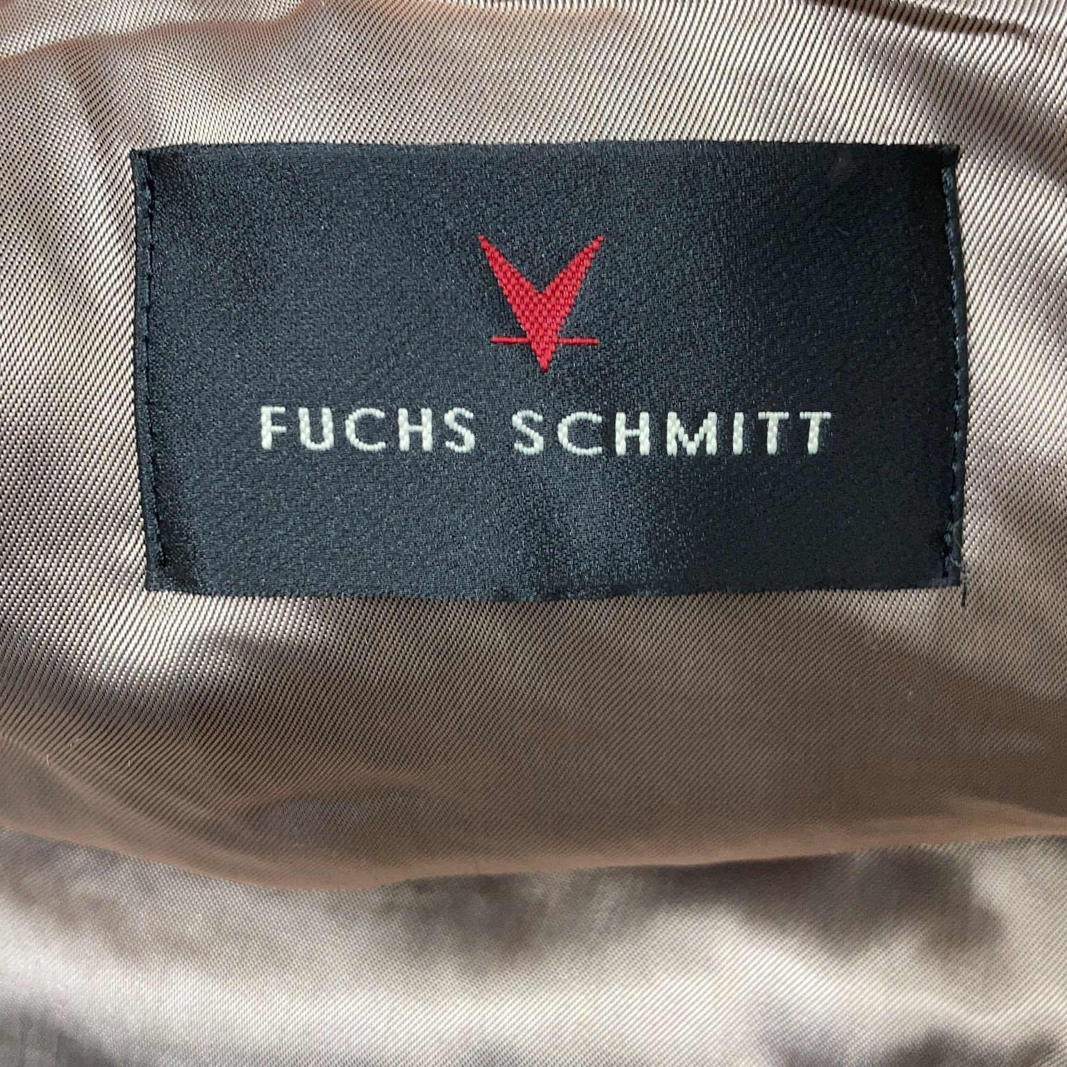 Fuchs Schmitt