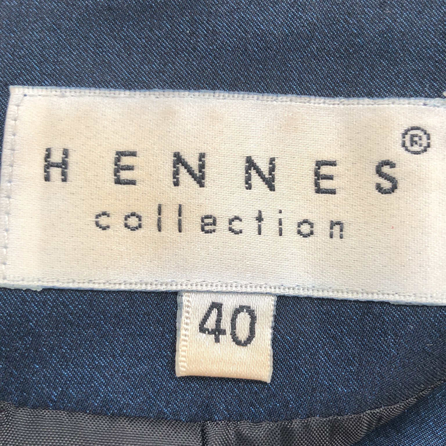 Hennes Collection