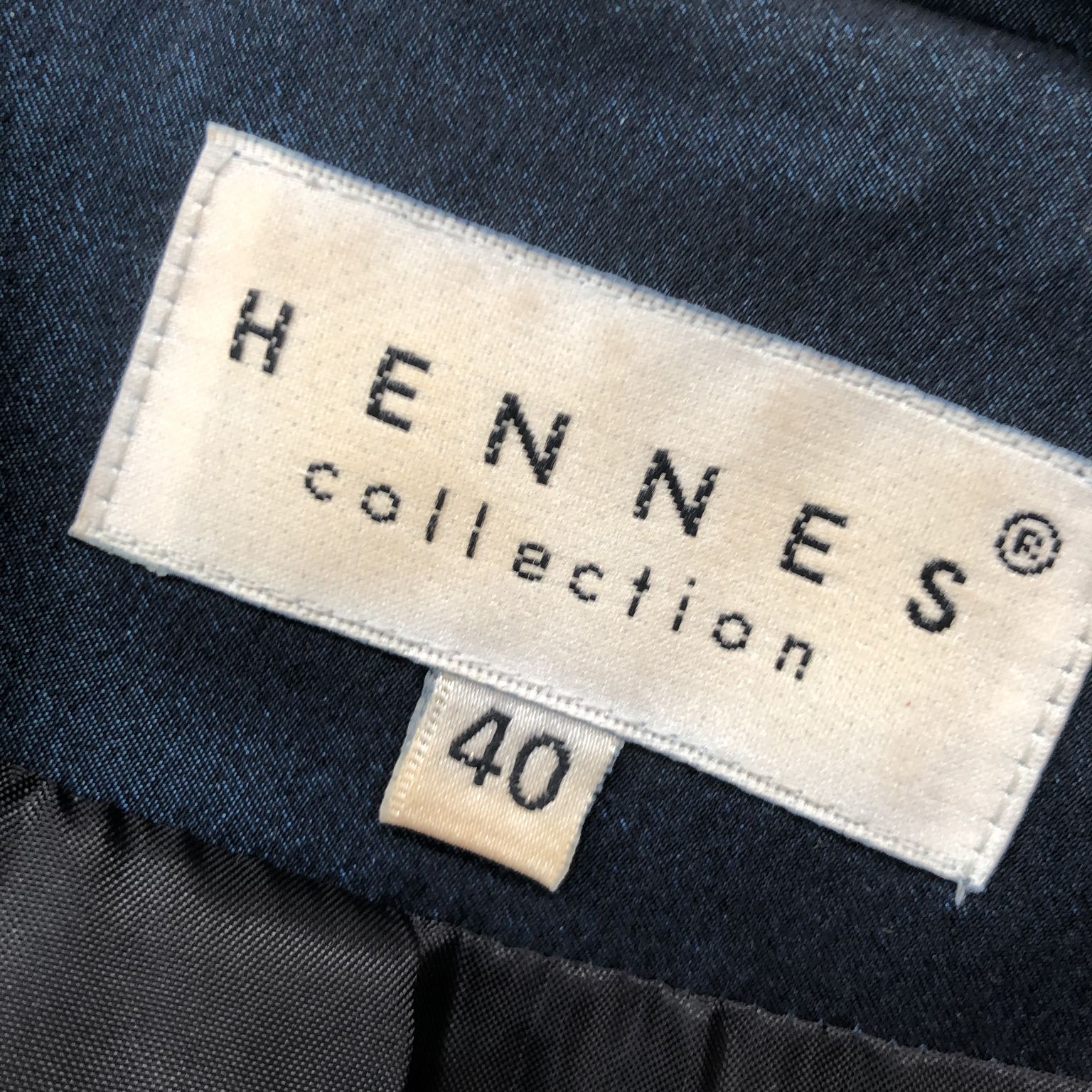 Hennes Collection