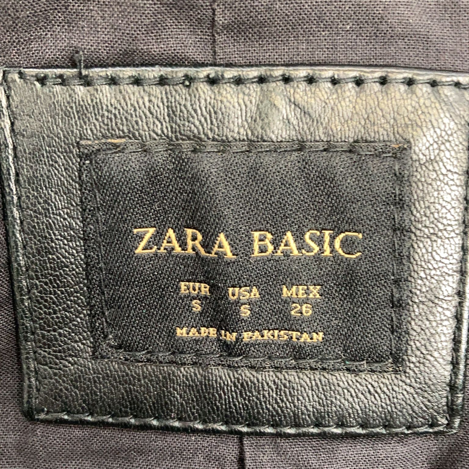 Zara Basic