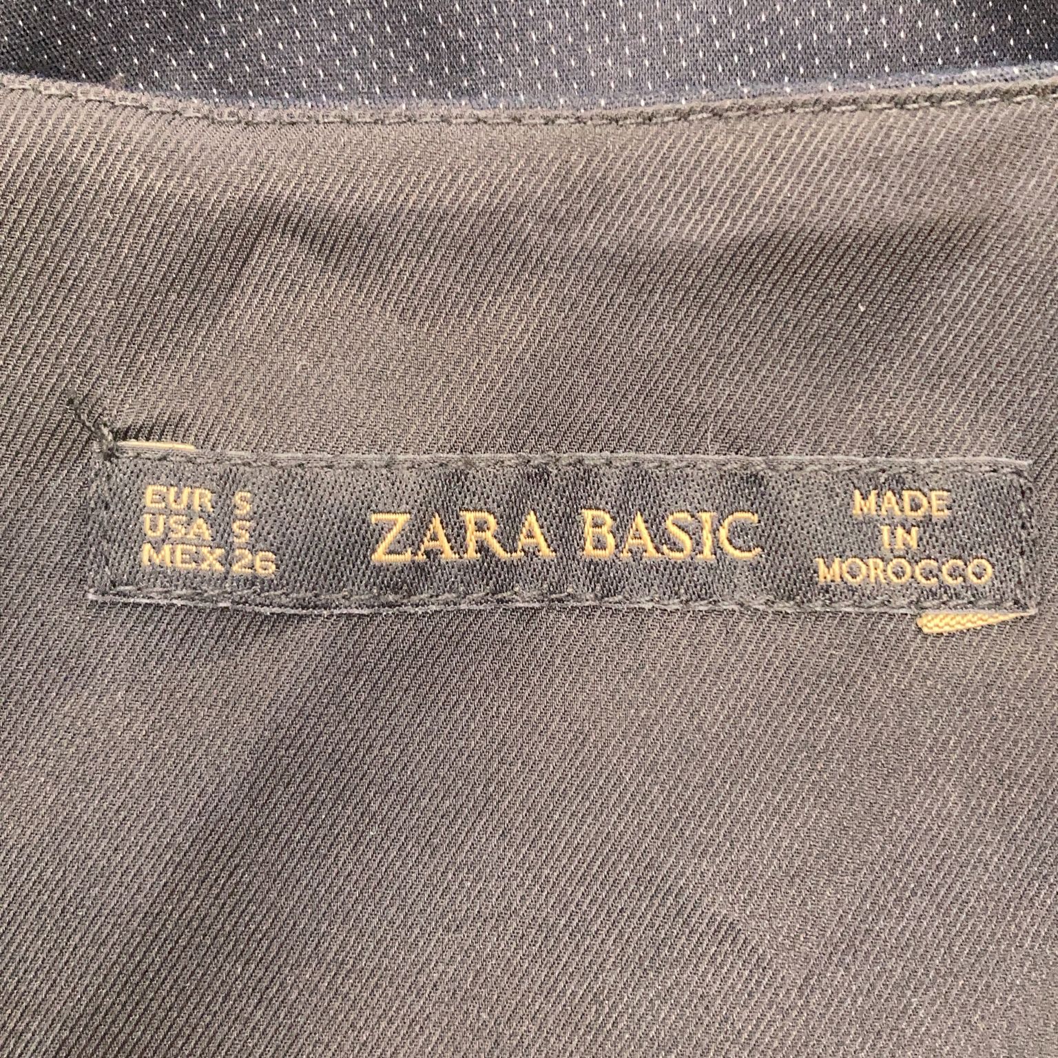 Zara Basic