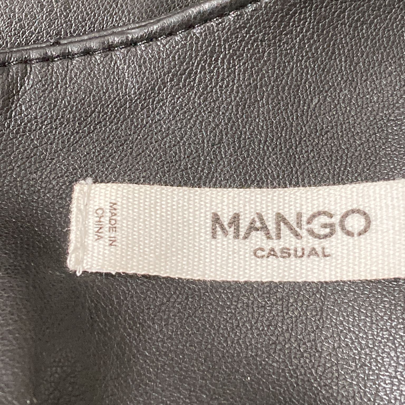 Mango Casual