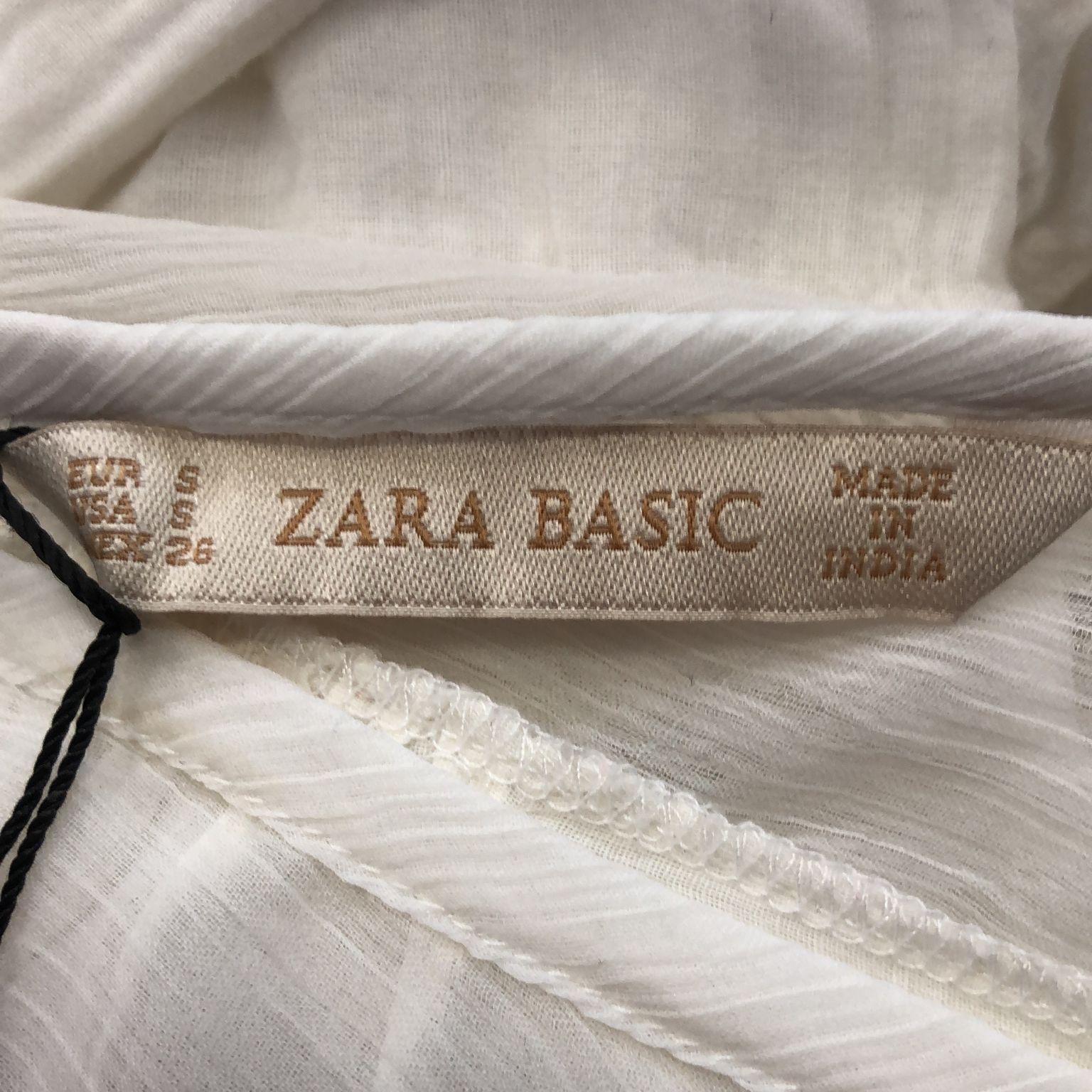 Zara Basic