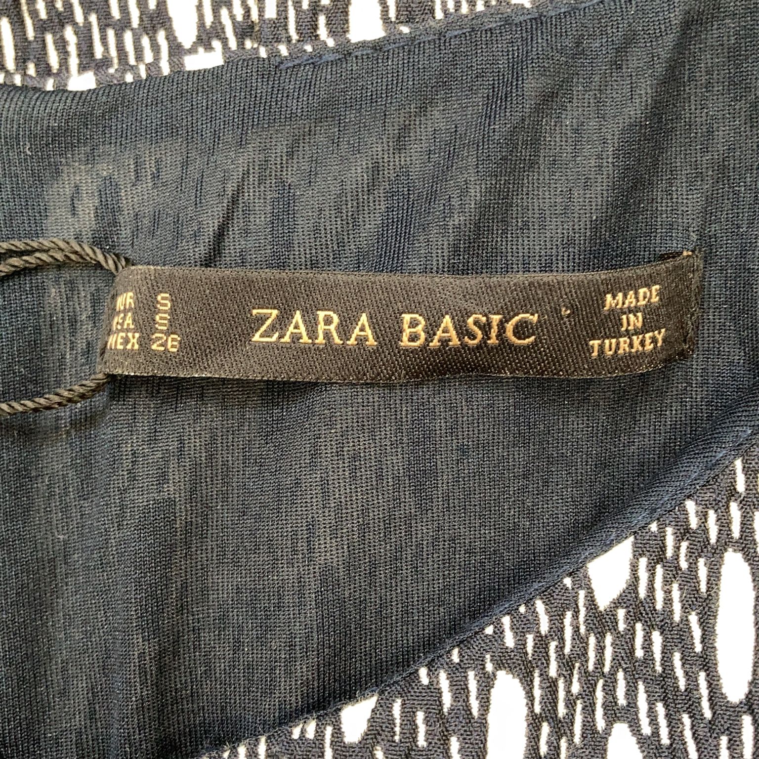 Zara Basic