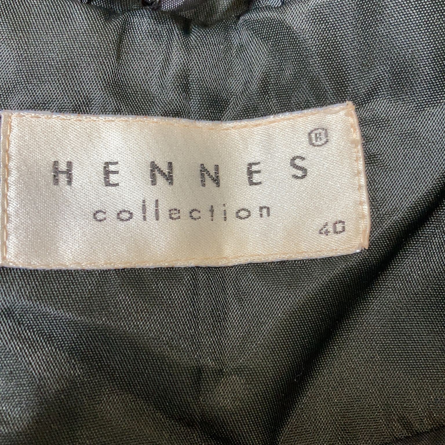 Hennes Collection