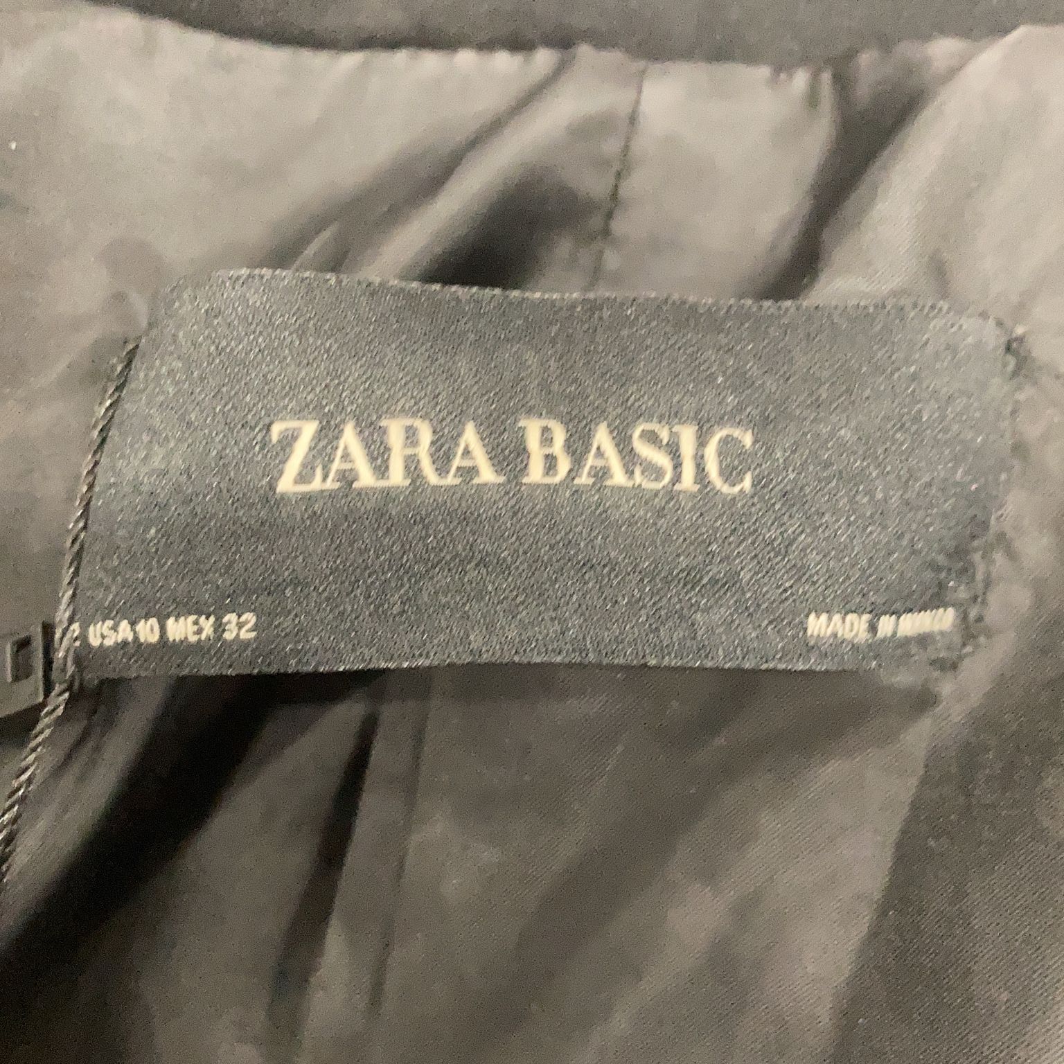 Zara Basic