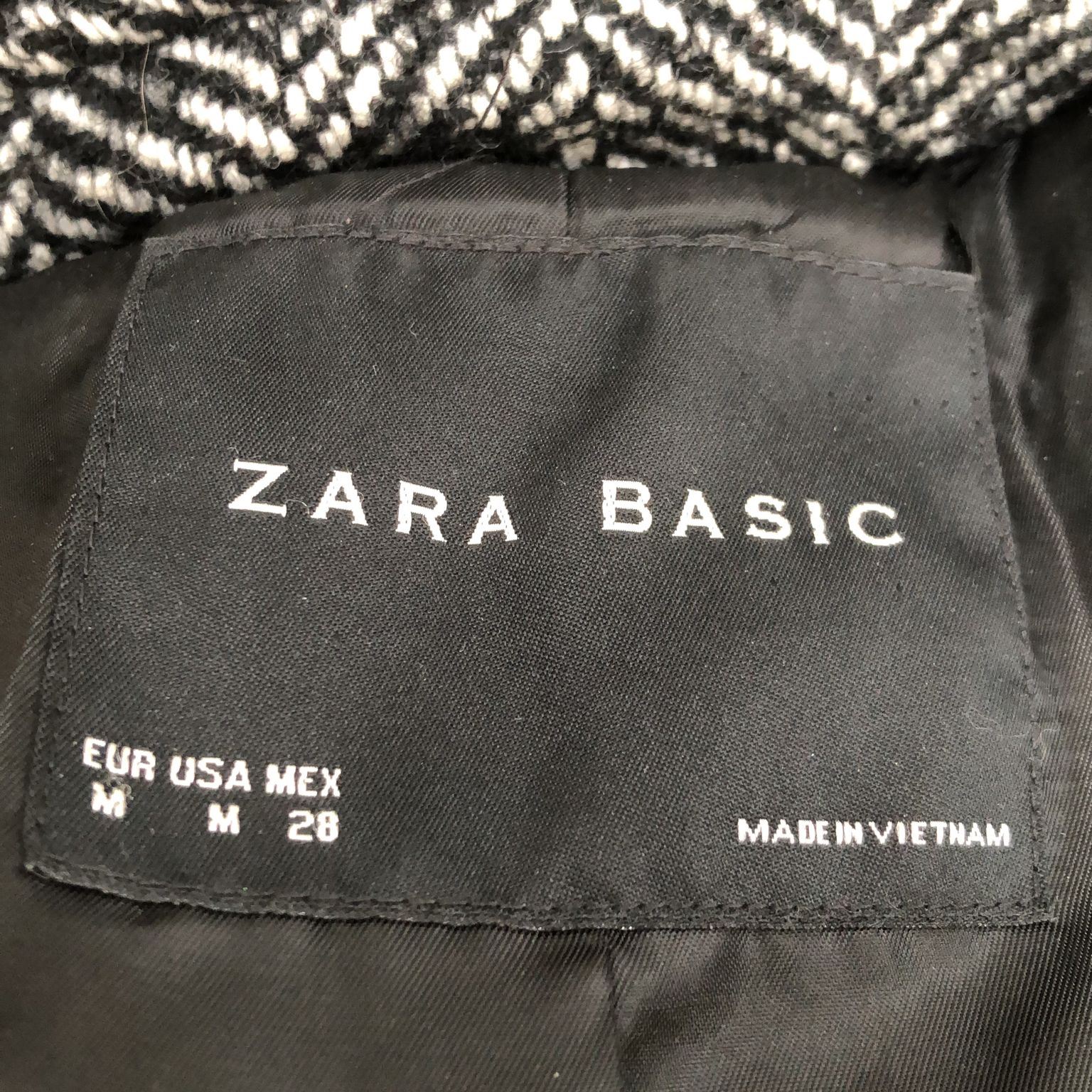 Zara Basic