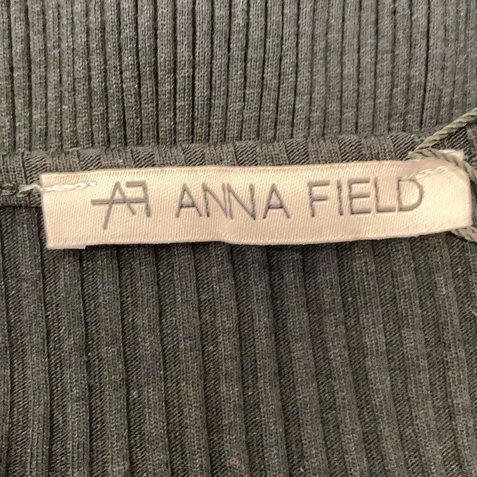 Anna Field