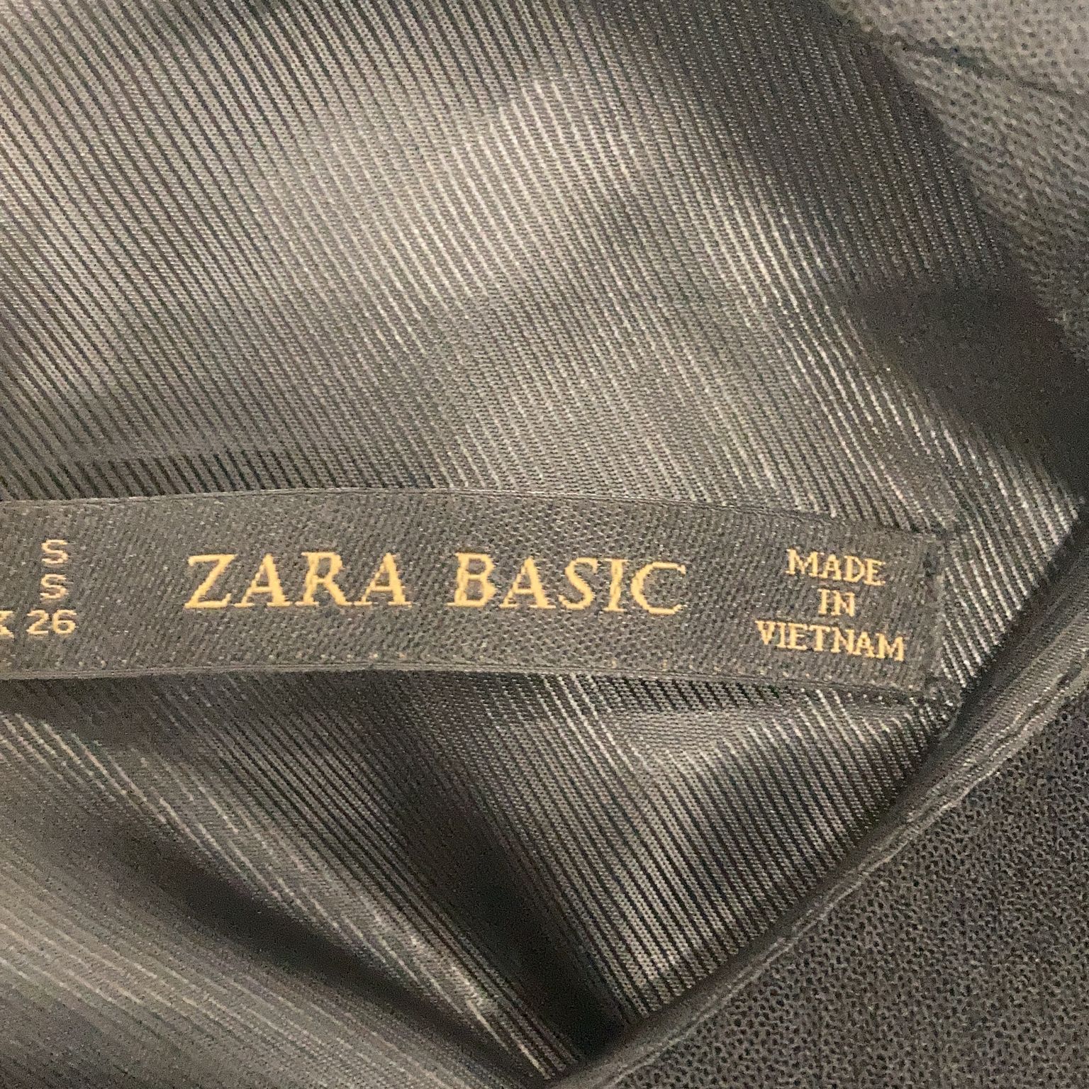 Zara Basic