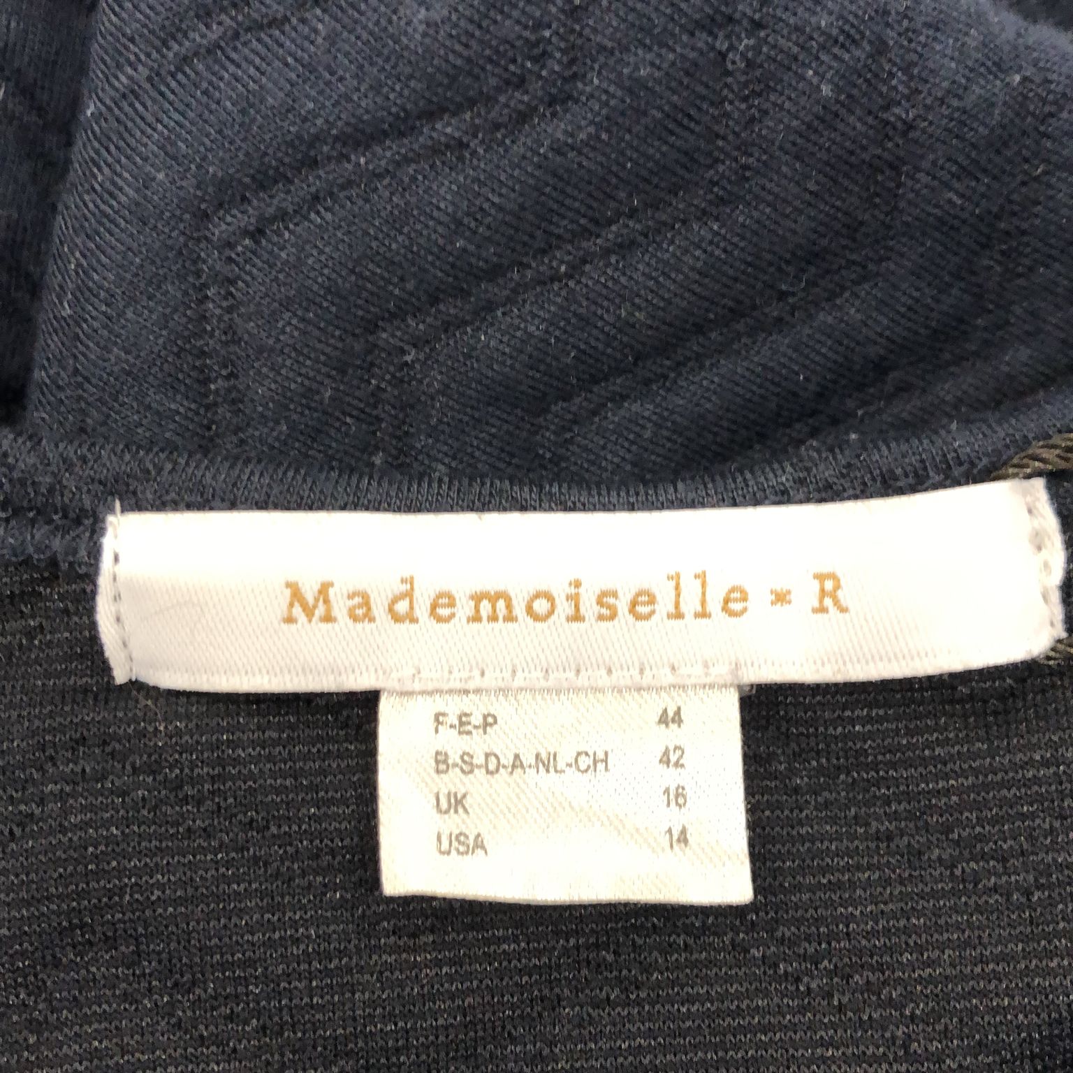 Mademoiselle R