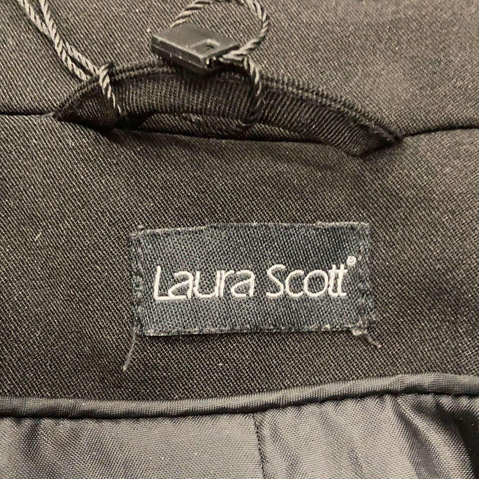 Laura Scott