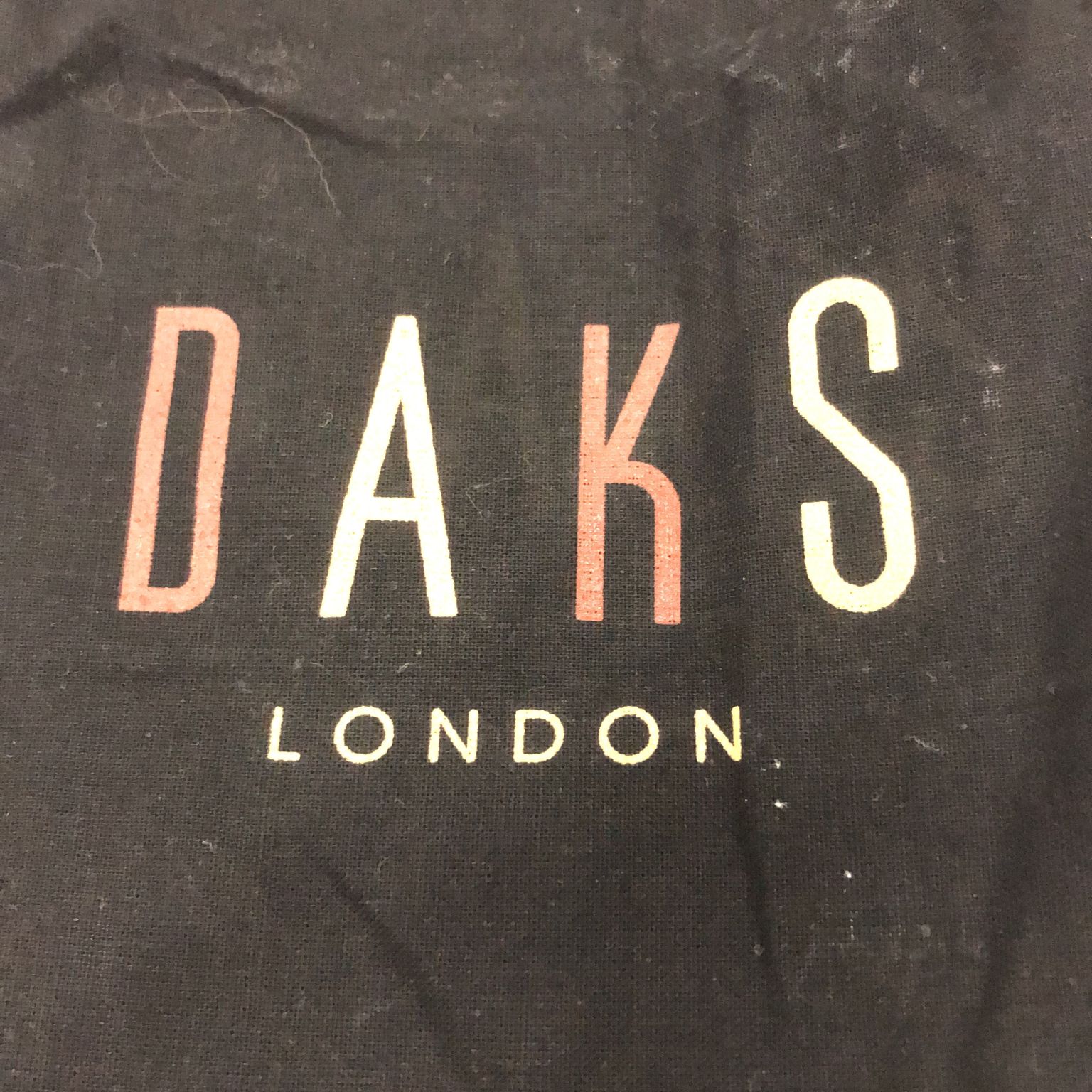 Daks