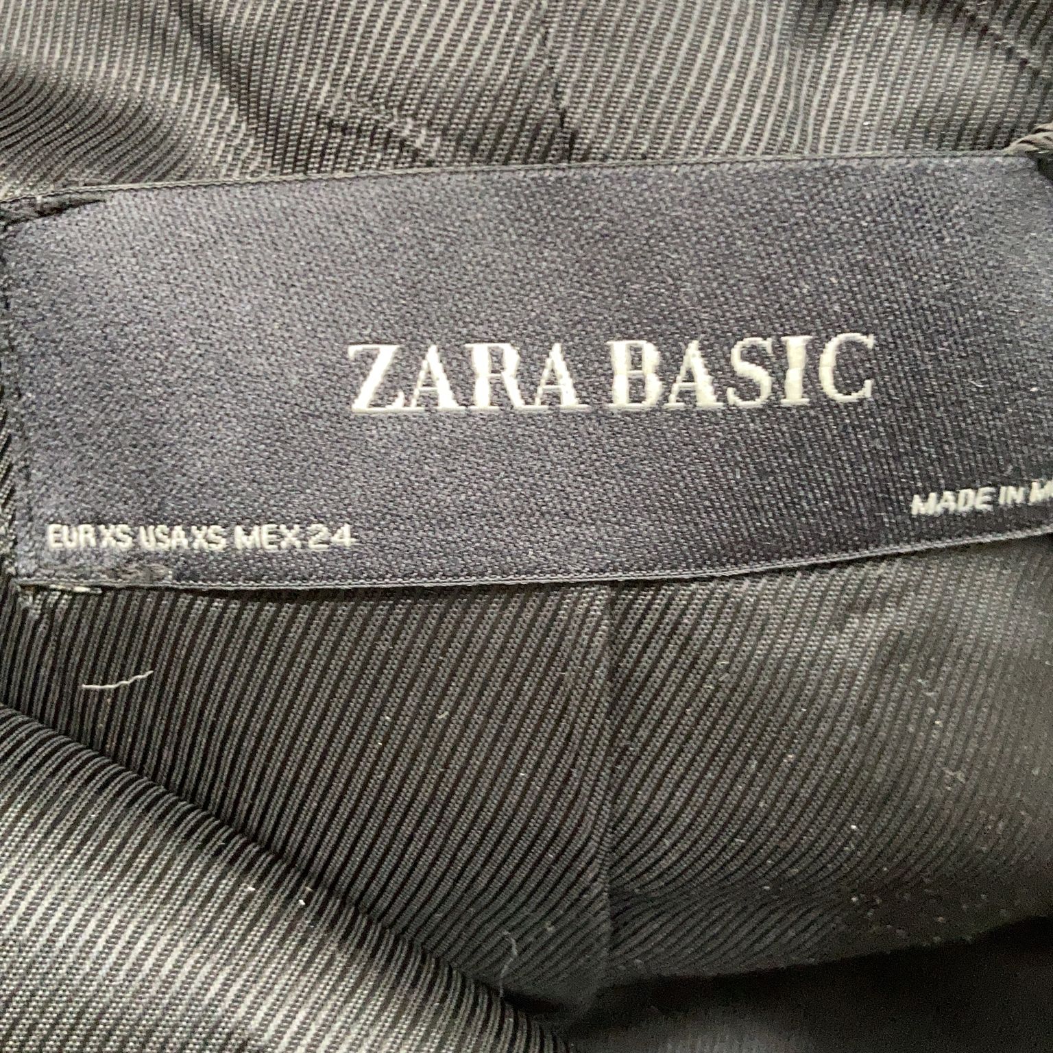 Zara Basic