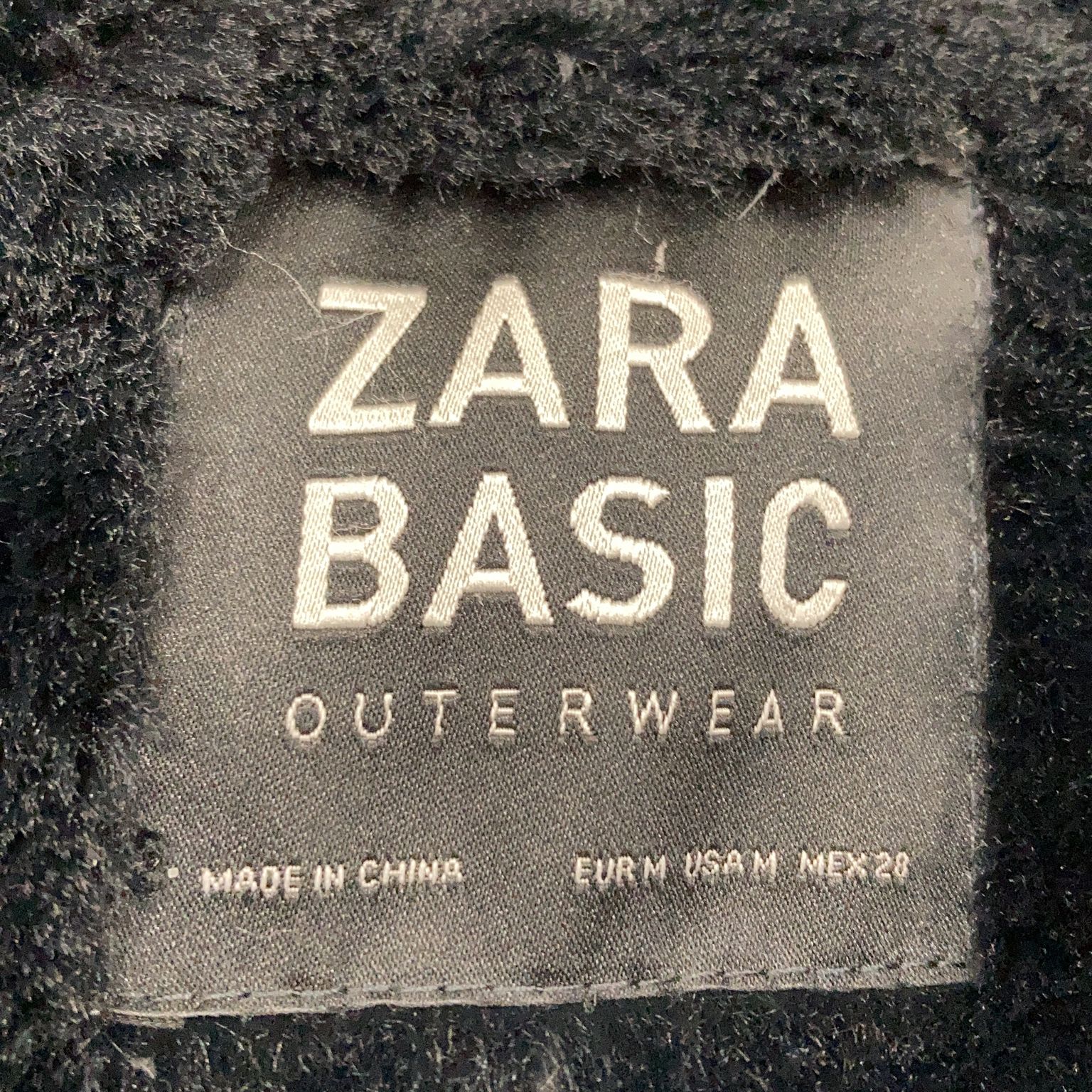 Zara Basic