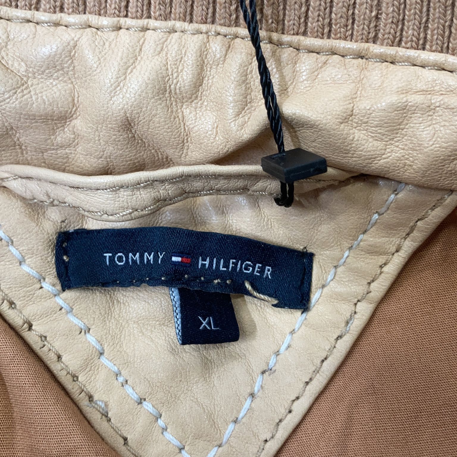 Tommy Hilfiger