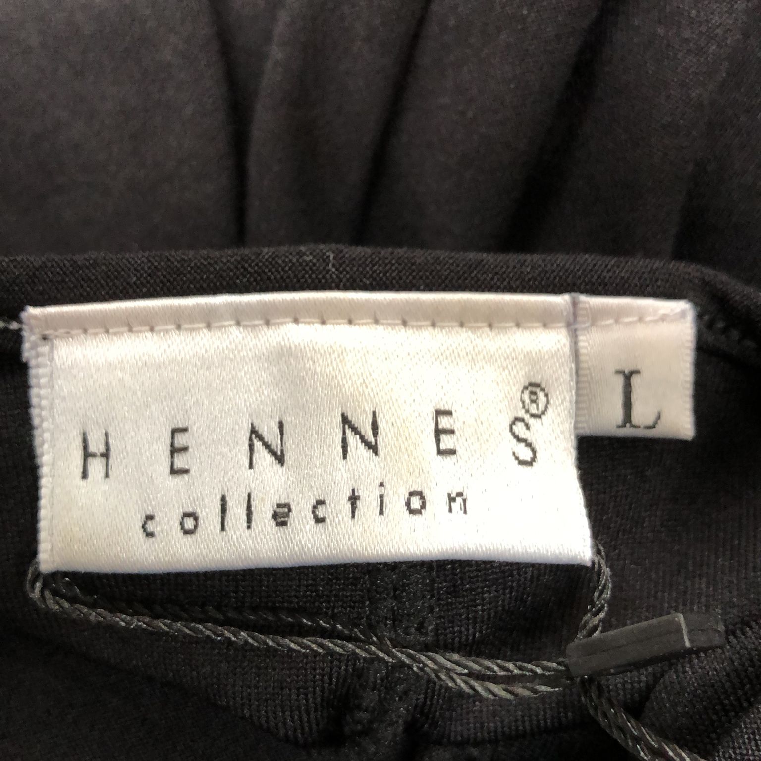 Hennes Collection