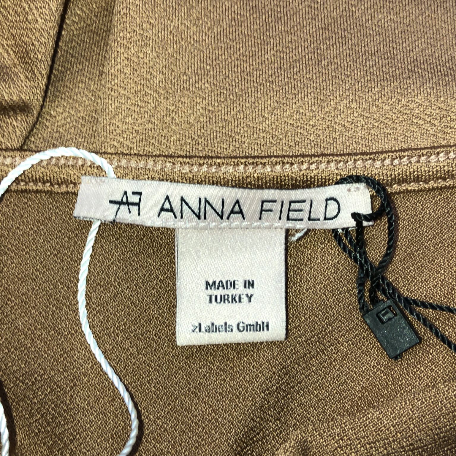 Anna Field