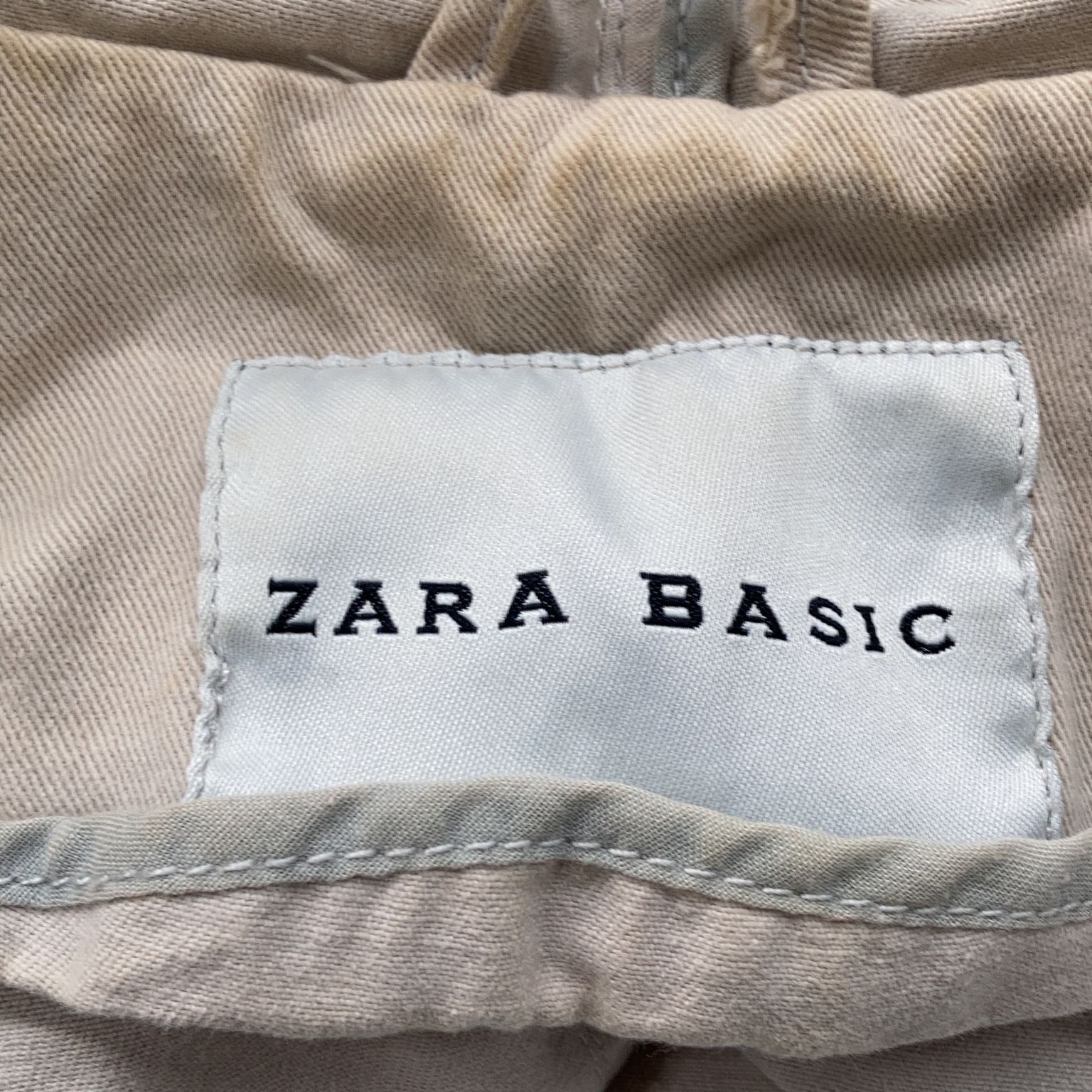 Zara Basic