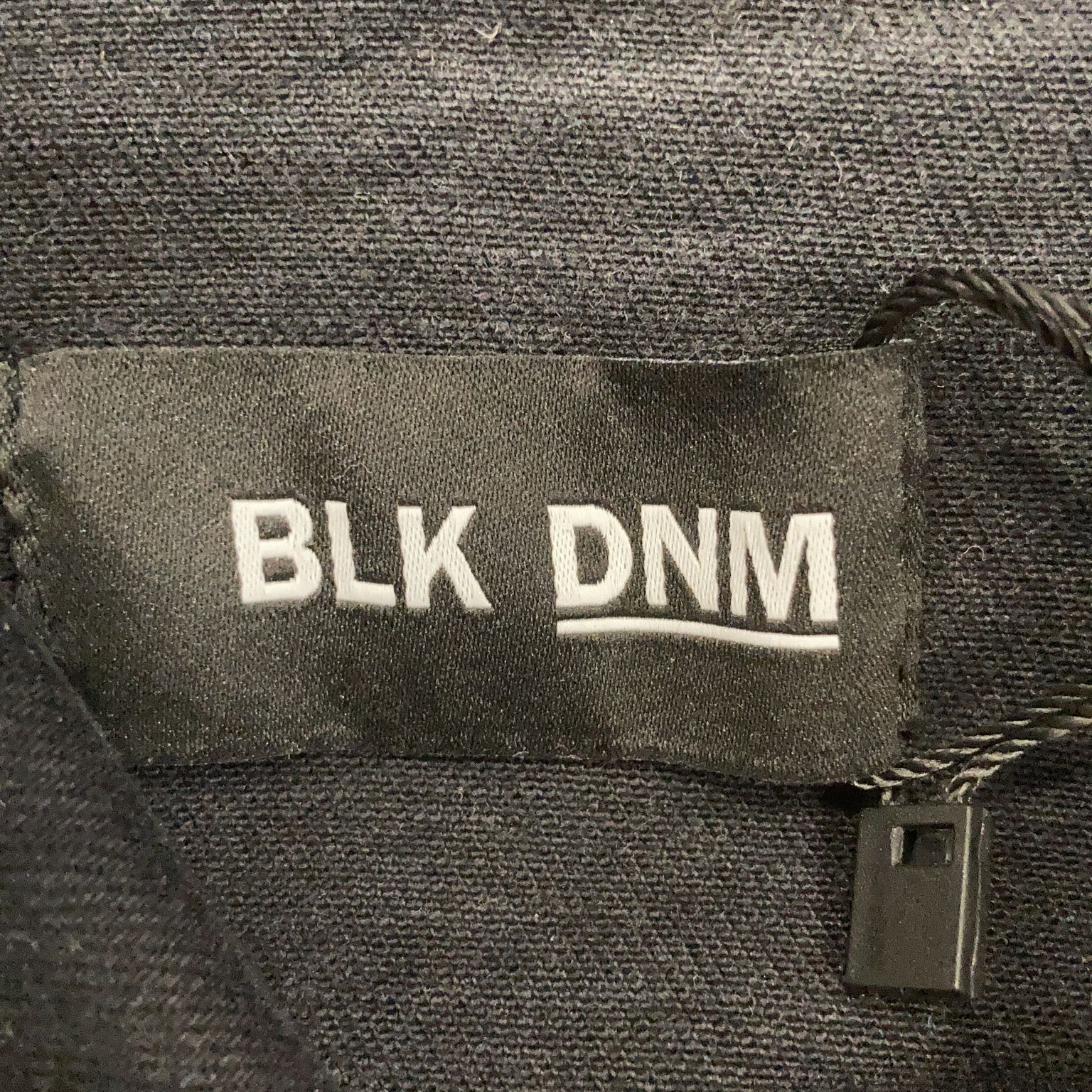 BLK DNM