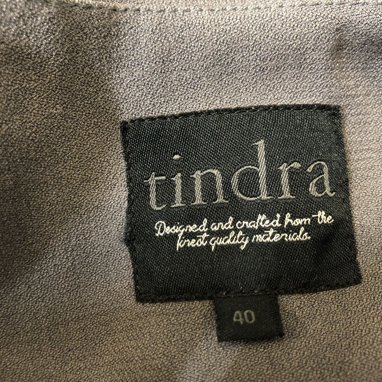 Tindra