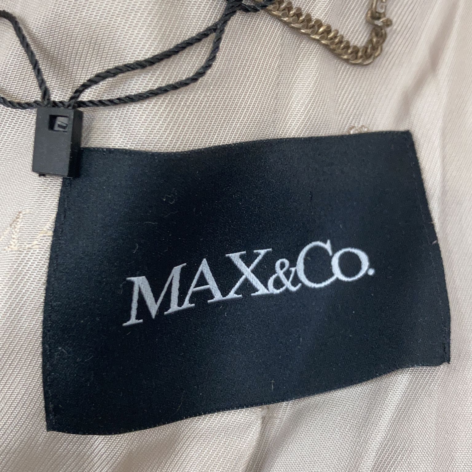 Max  Co