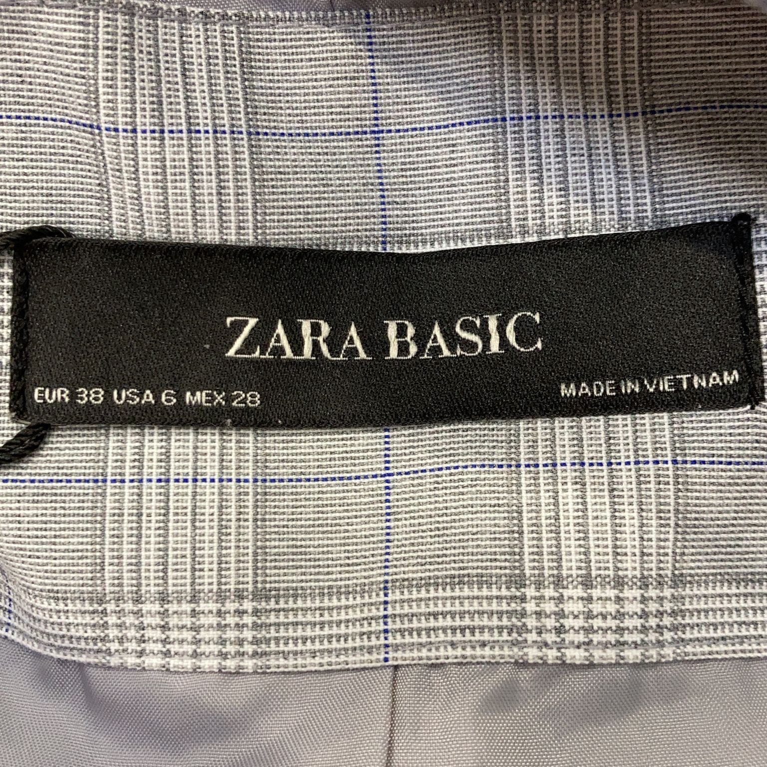 Zara Basic