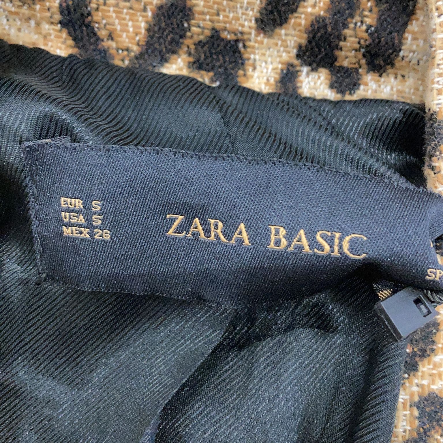 Zara Basic